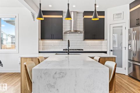 3109 PELERIN Crescent Beaumont AB T4X 2Y1