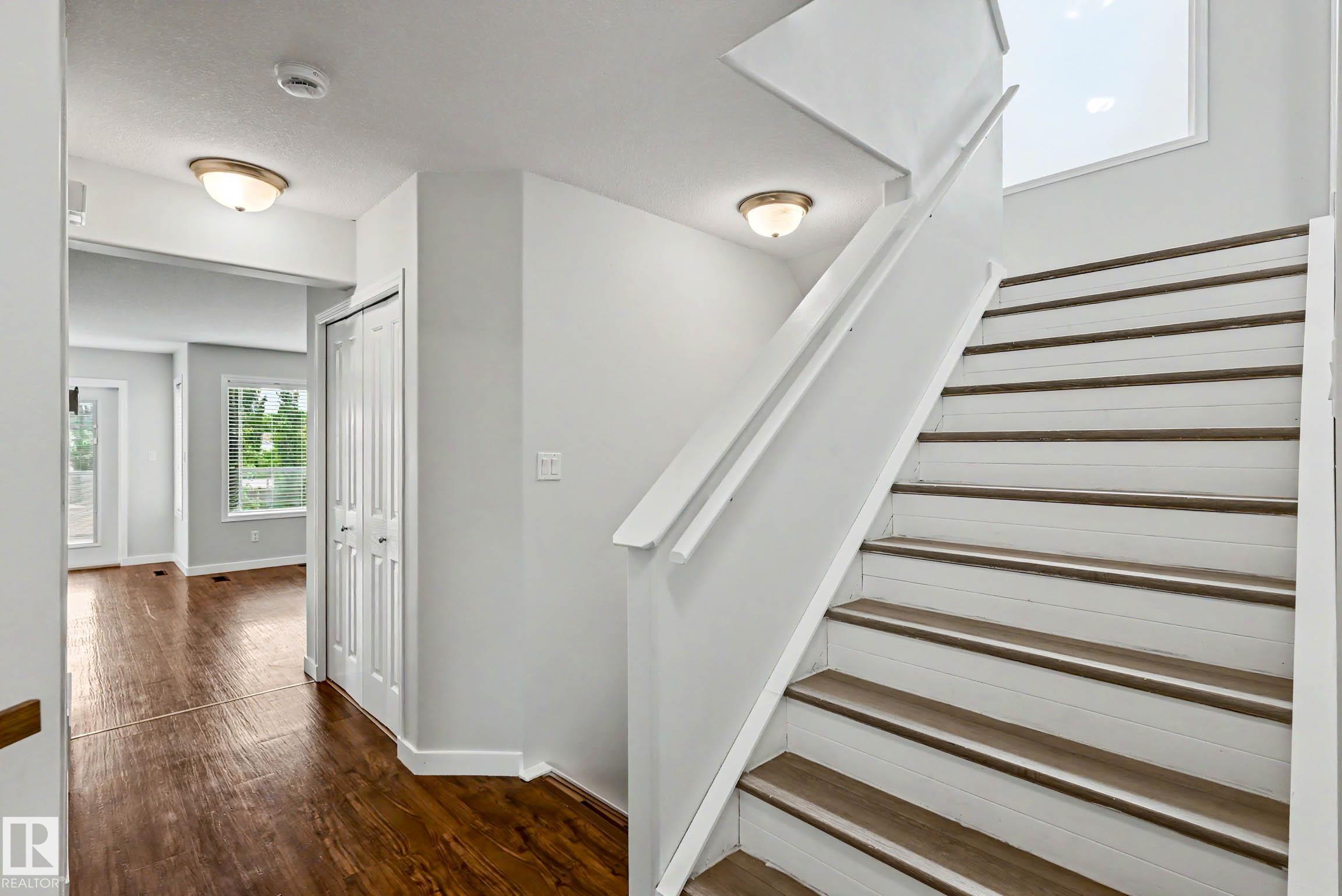 62 GREYSTONE Crescent