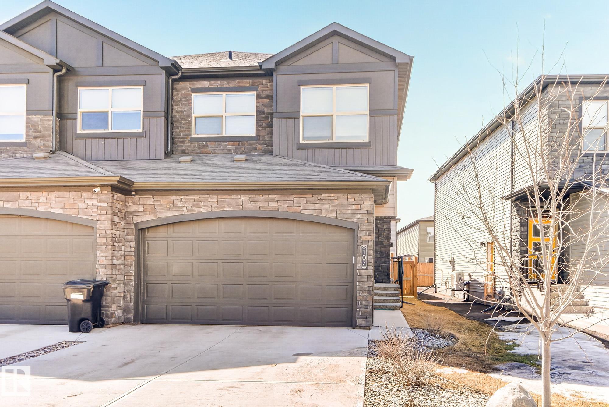 107 GARNEAU Gate