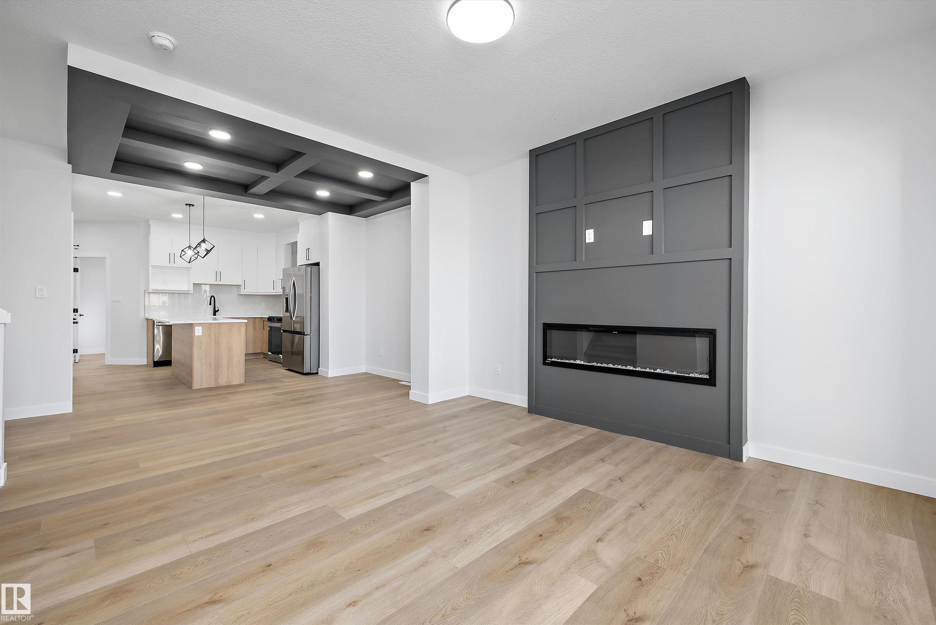 61 Clichy Close