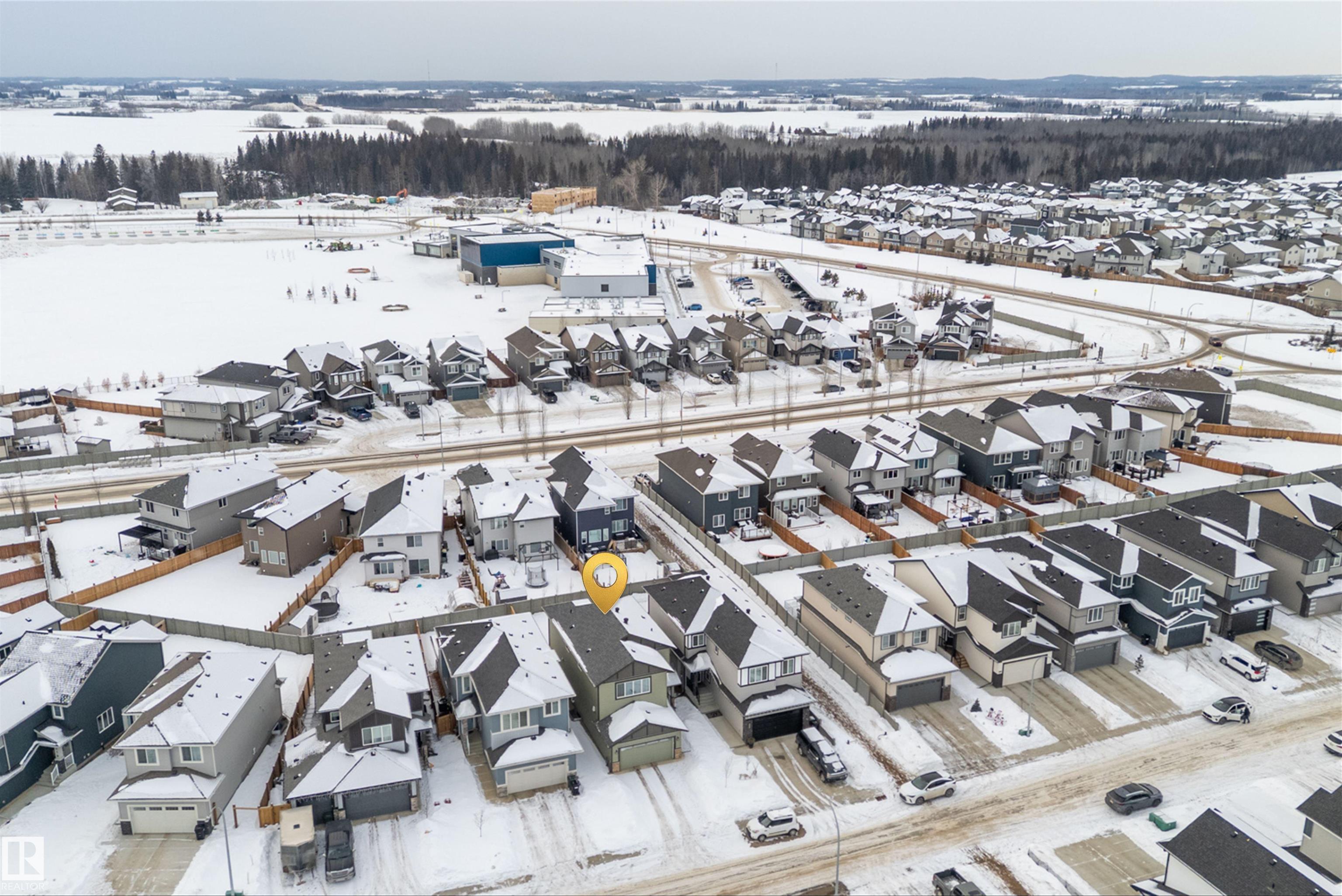 211 CALEDON Crescent