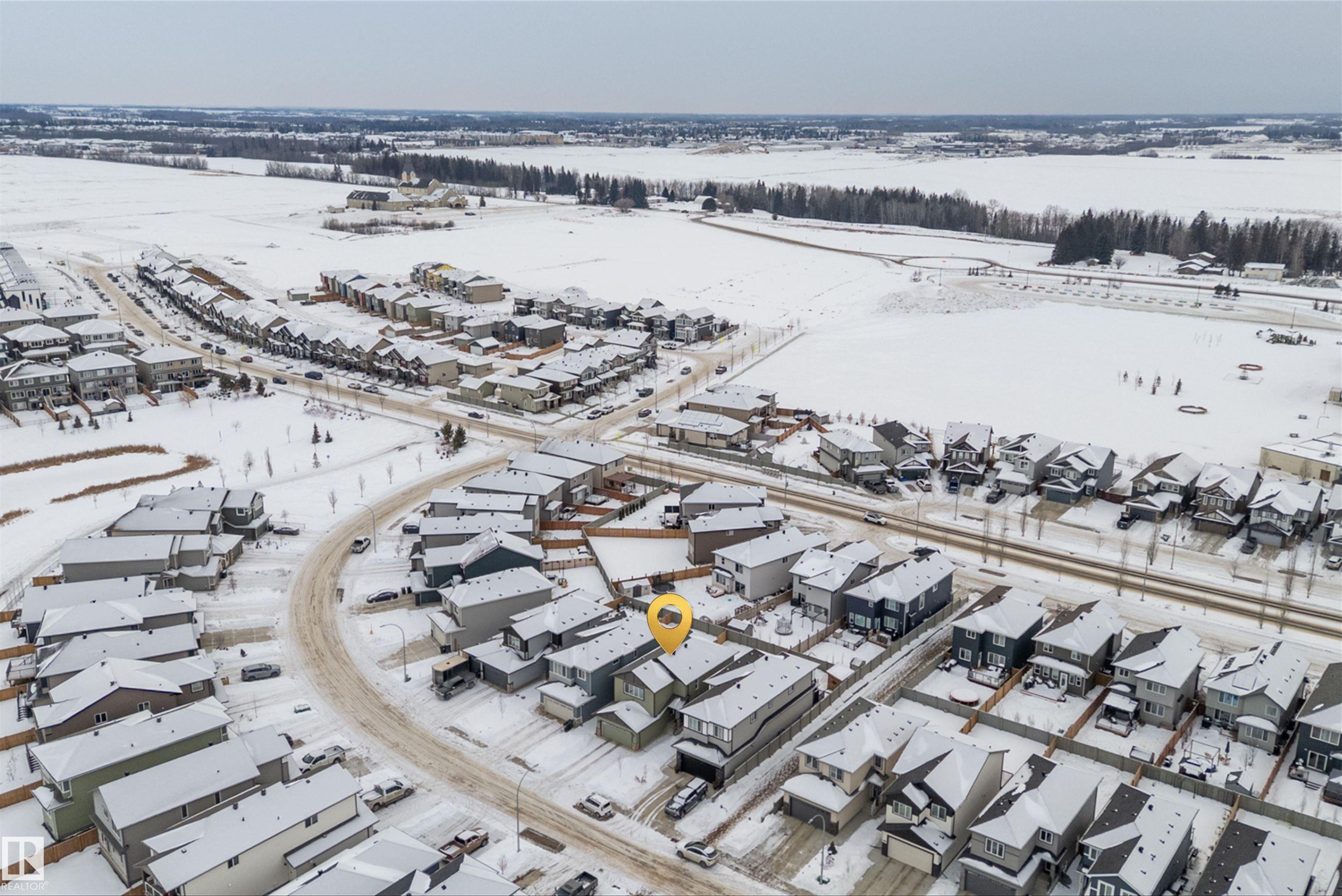 211 CALEDON Crescent