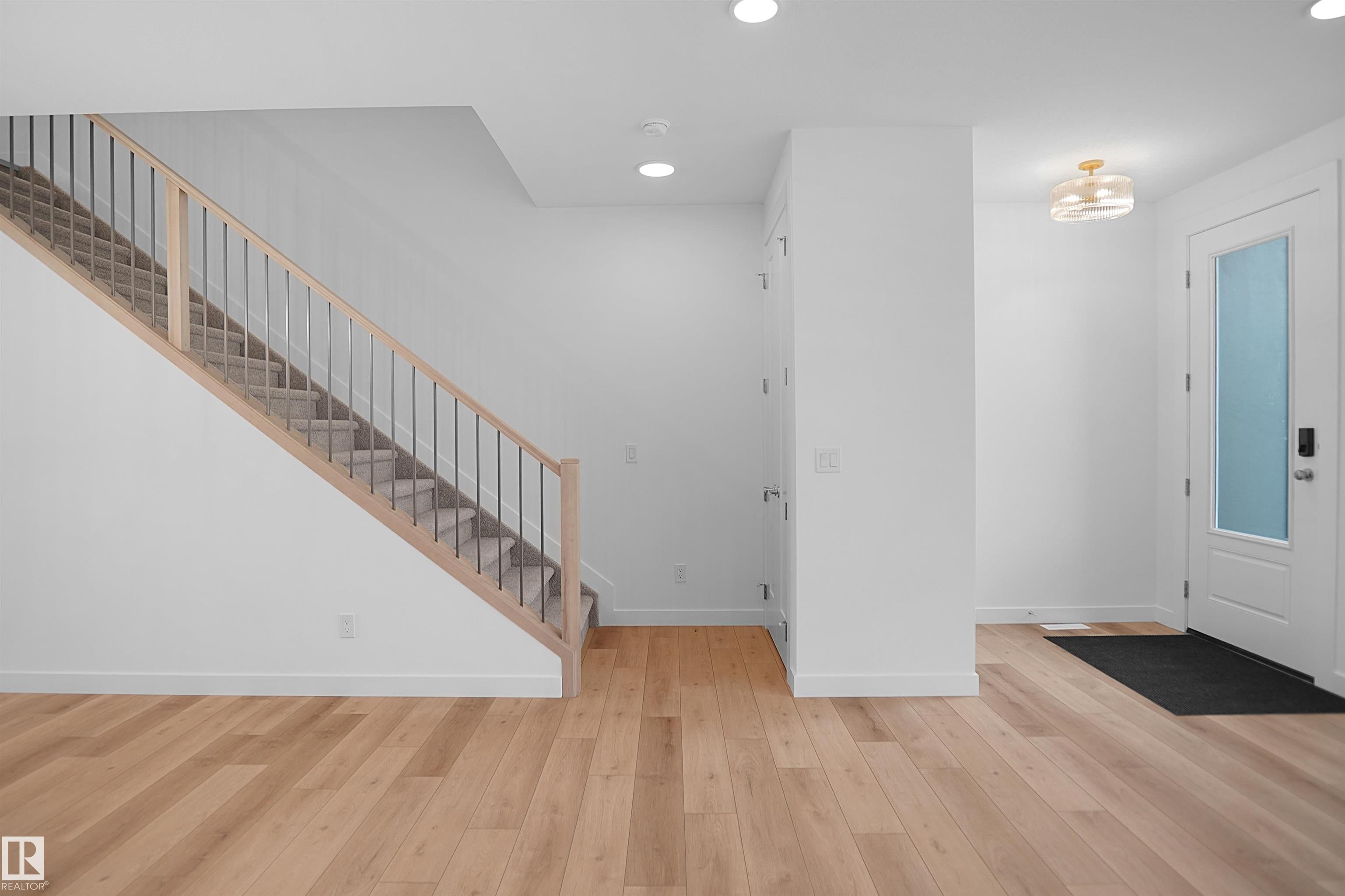 77 SIENNA Boulevard