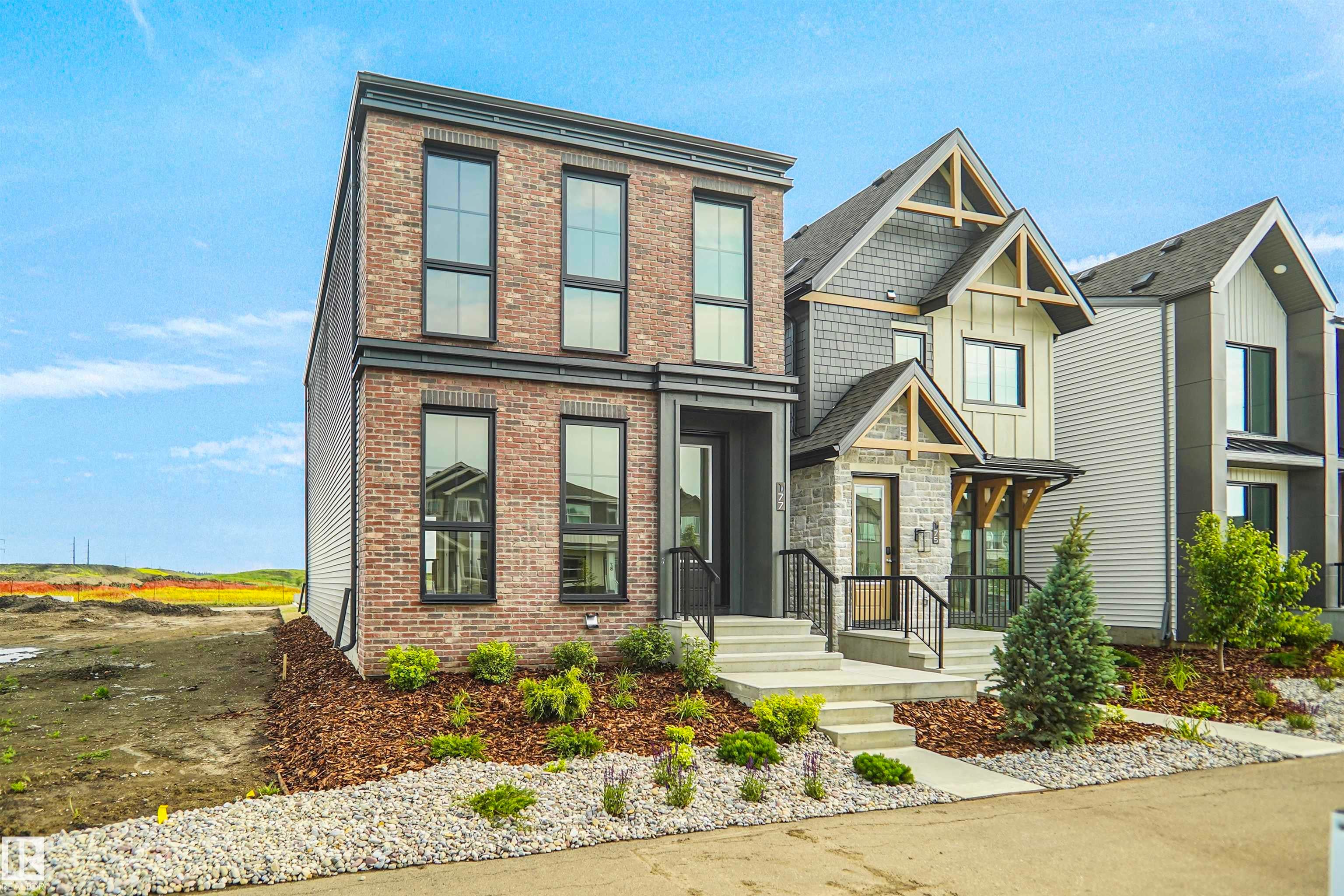 77 SIENNA Boulevard