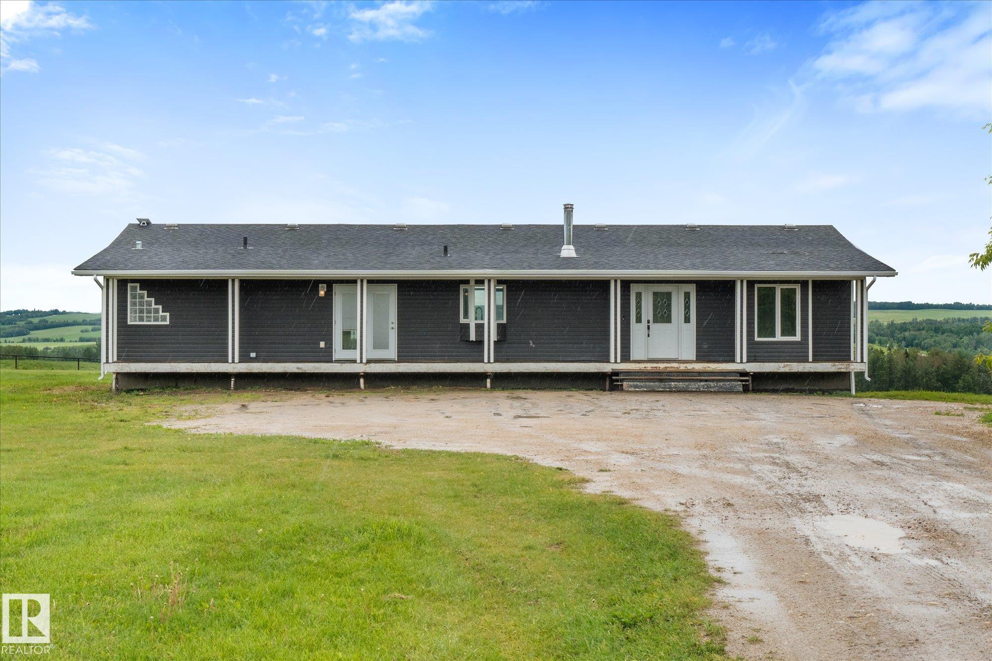 8223 TWP ROAD 590