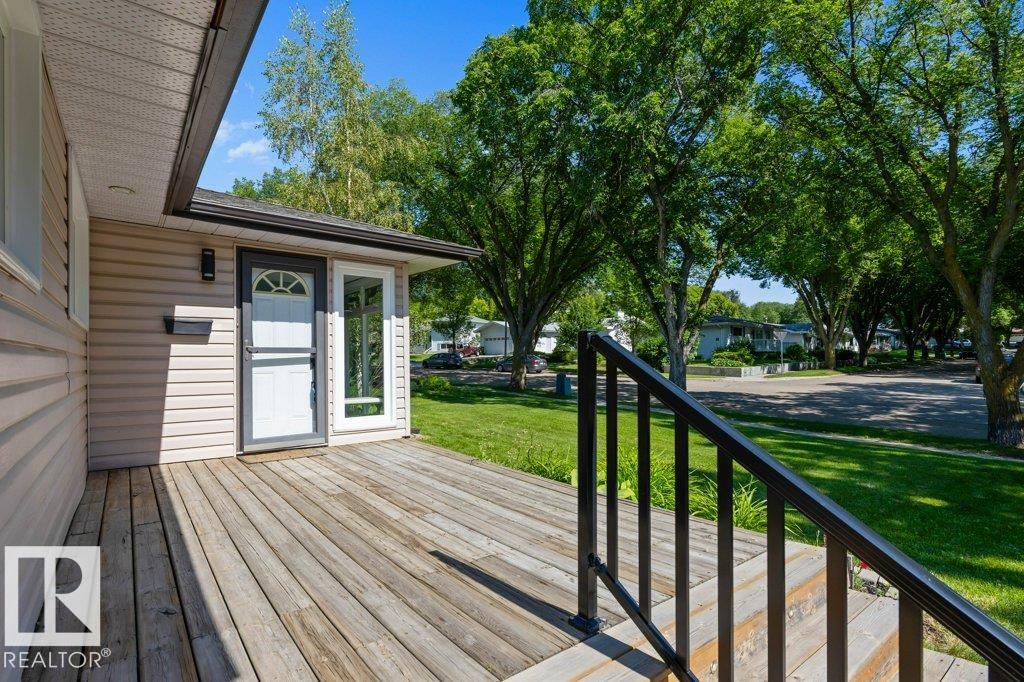 22 BURNHAM Avenue