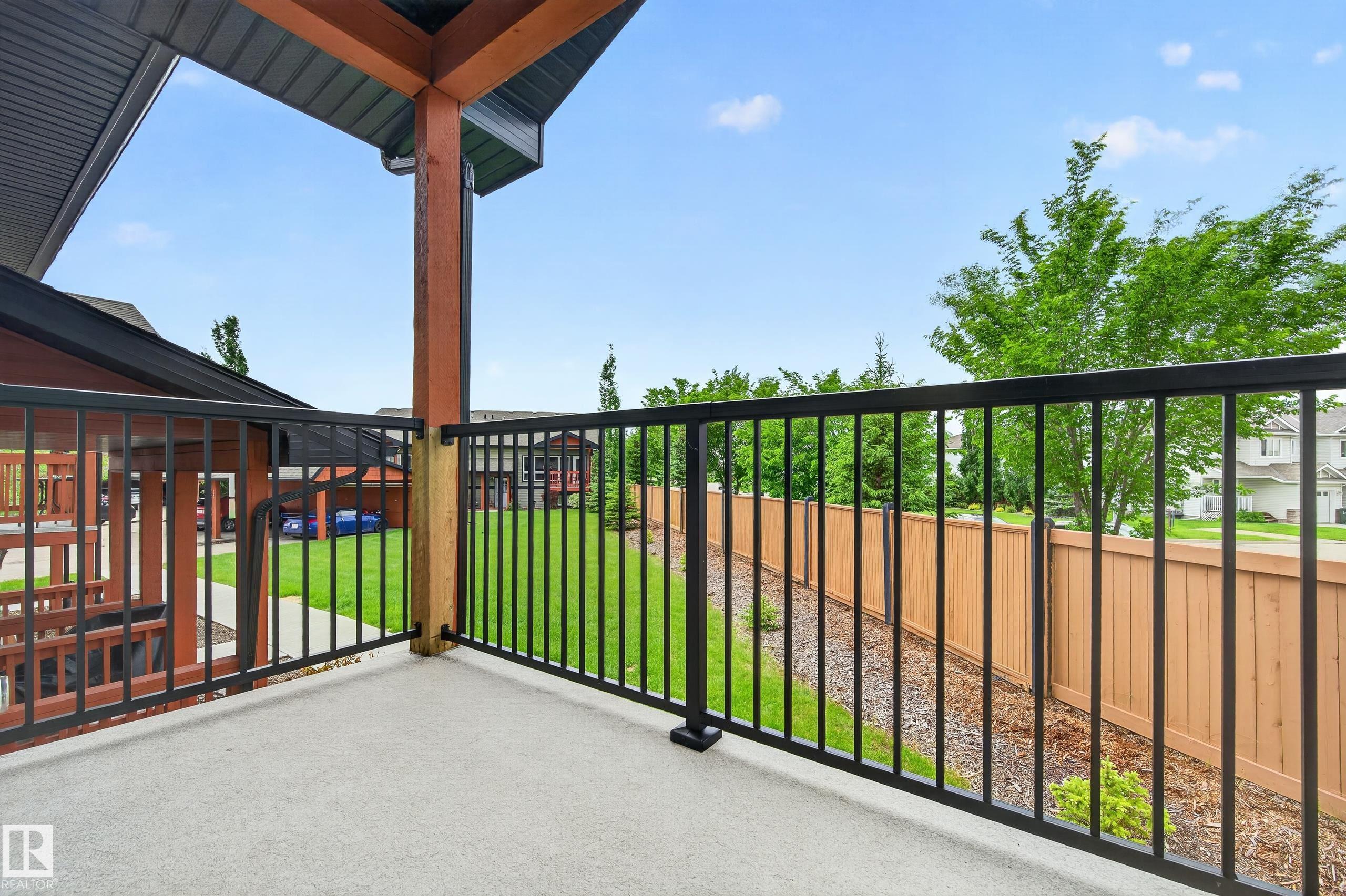 1602 GRAYBRIAR Green
