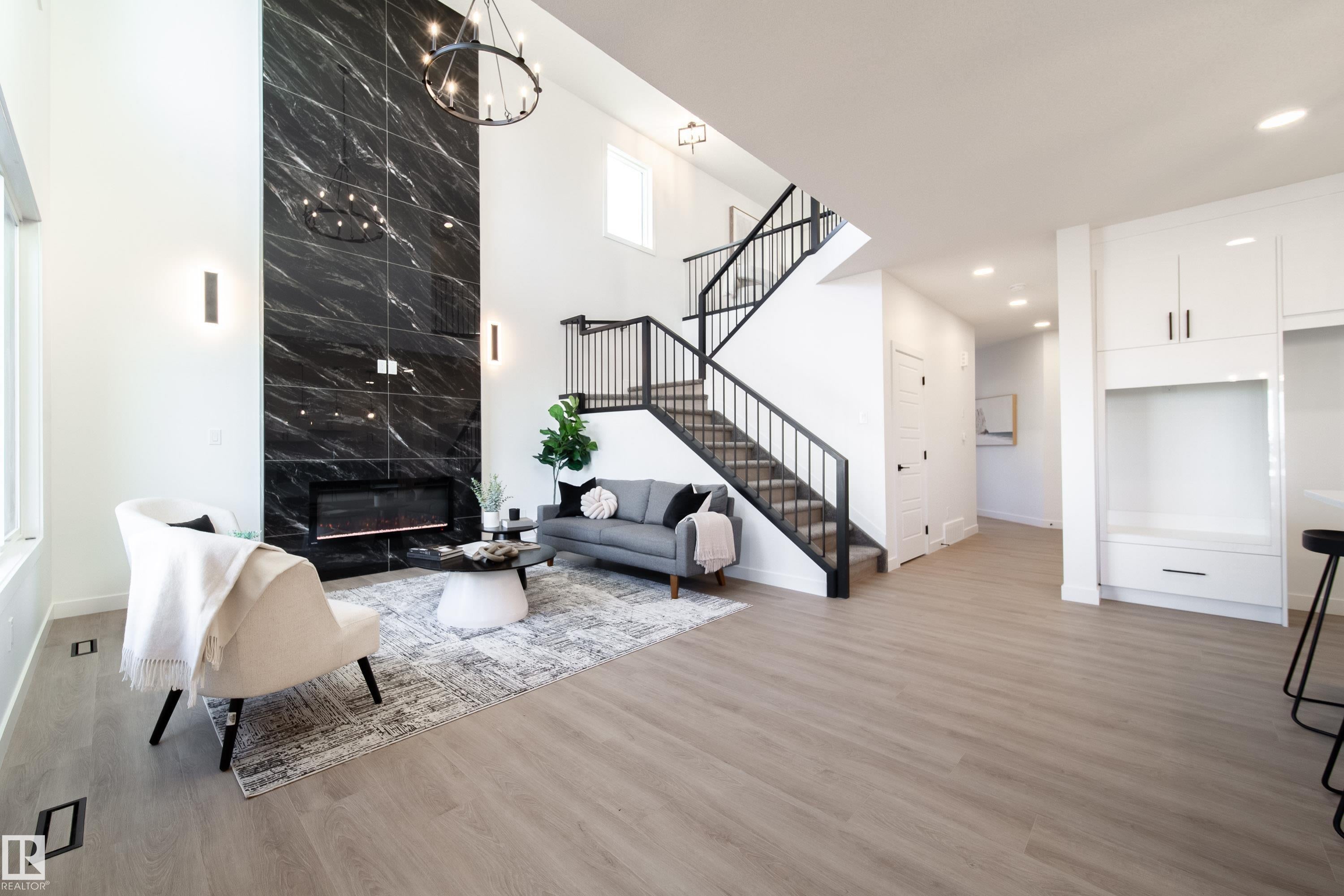 33 SUN MEADOWS CL