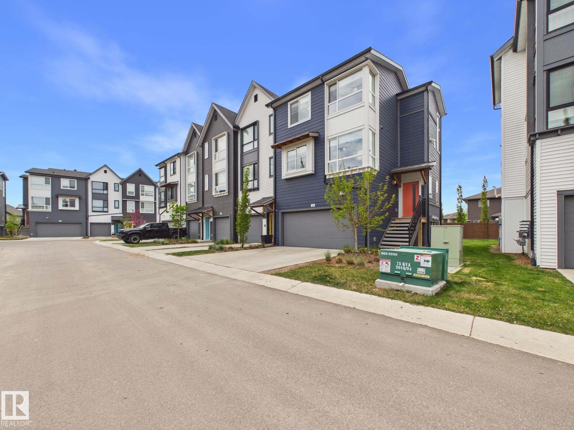100 JENSEN LAKES Boulevard 32