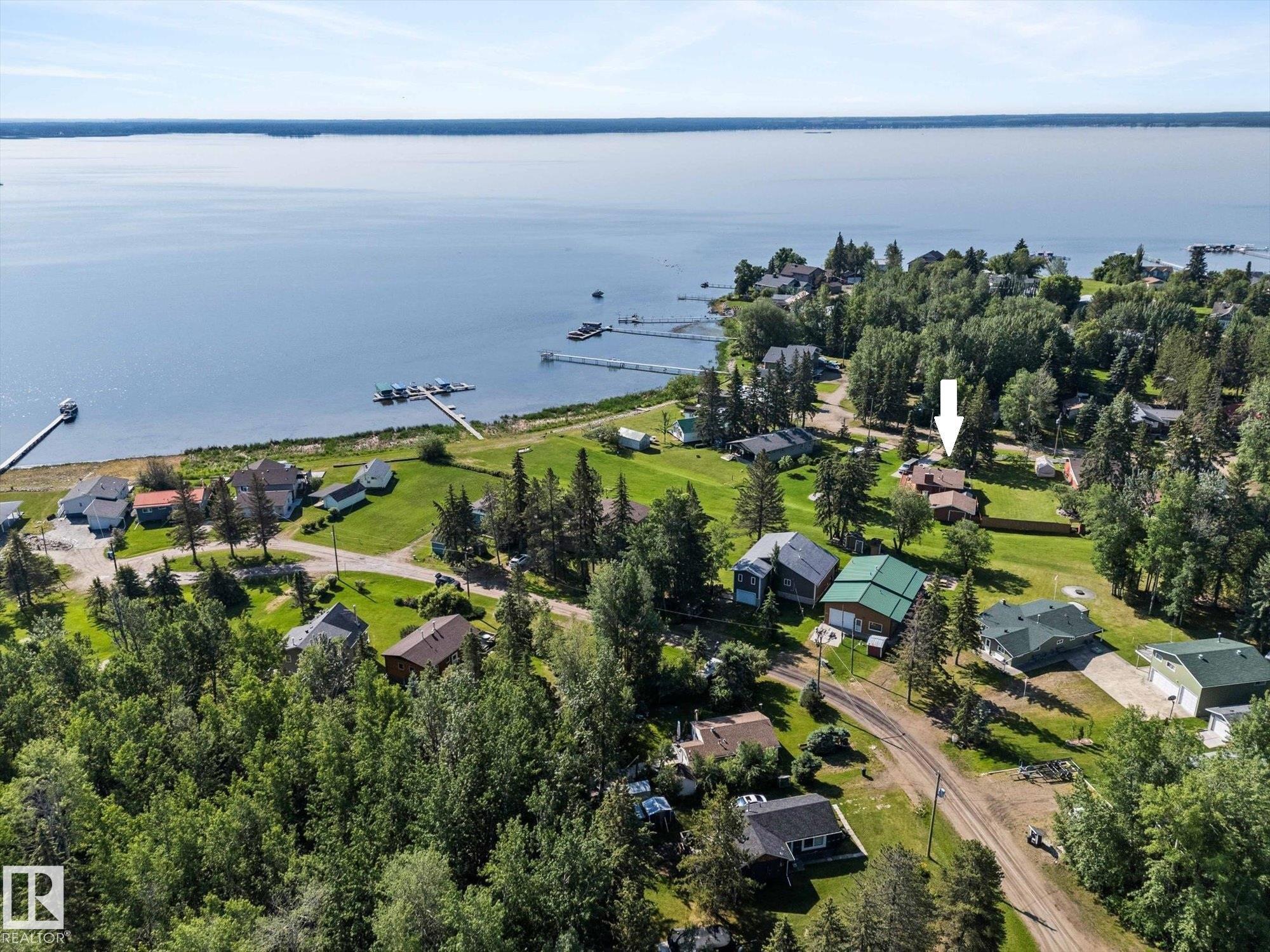 308, 309 3 St. Ross Haven