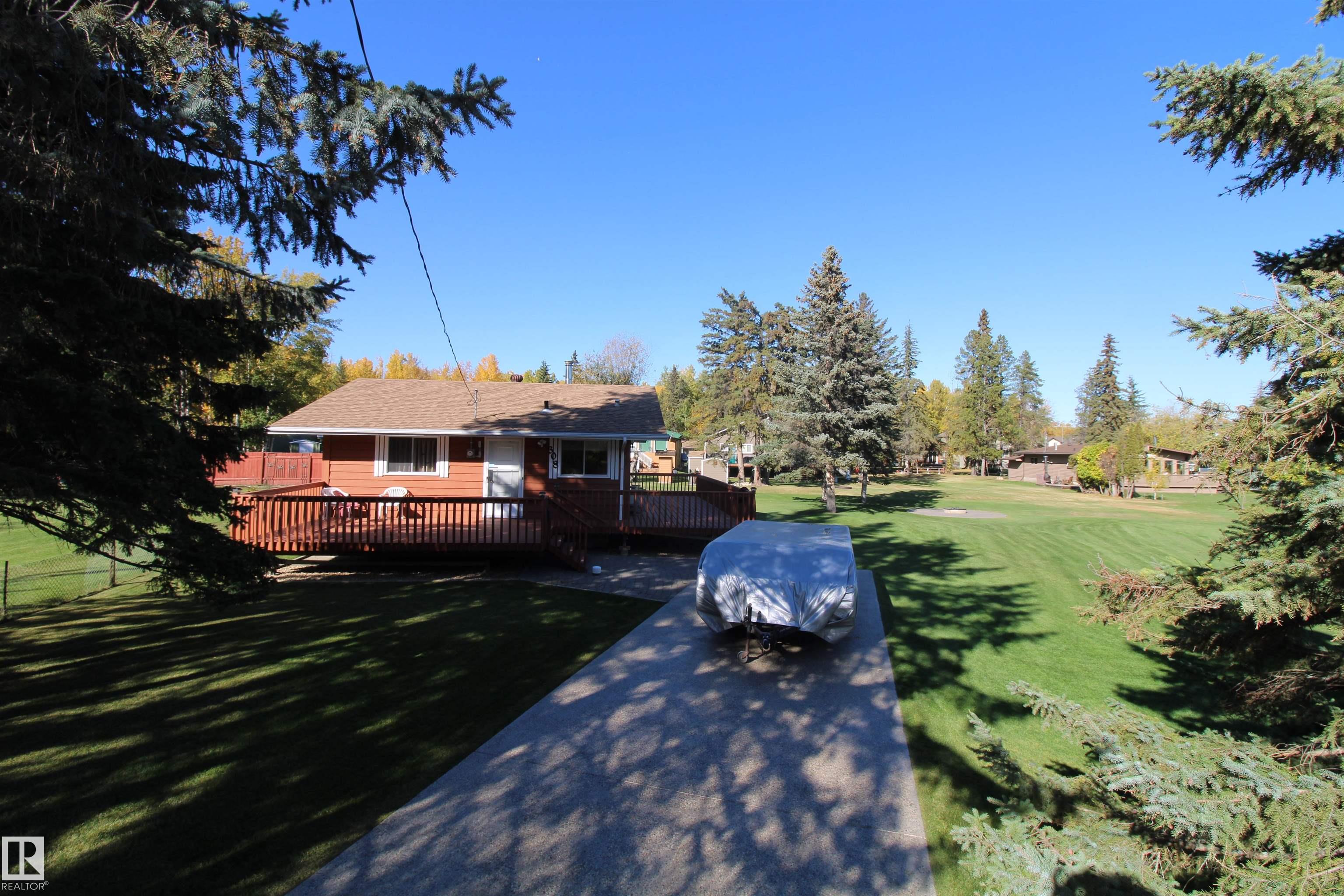 308, 309 3 St. Ross Haven