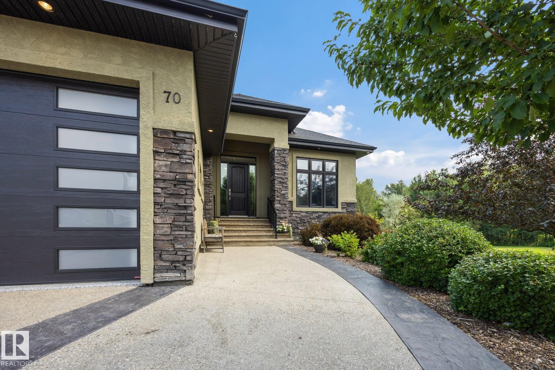 53217 RGE ROAD 263 70