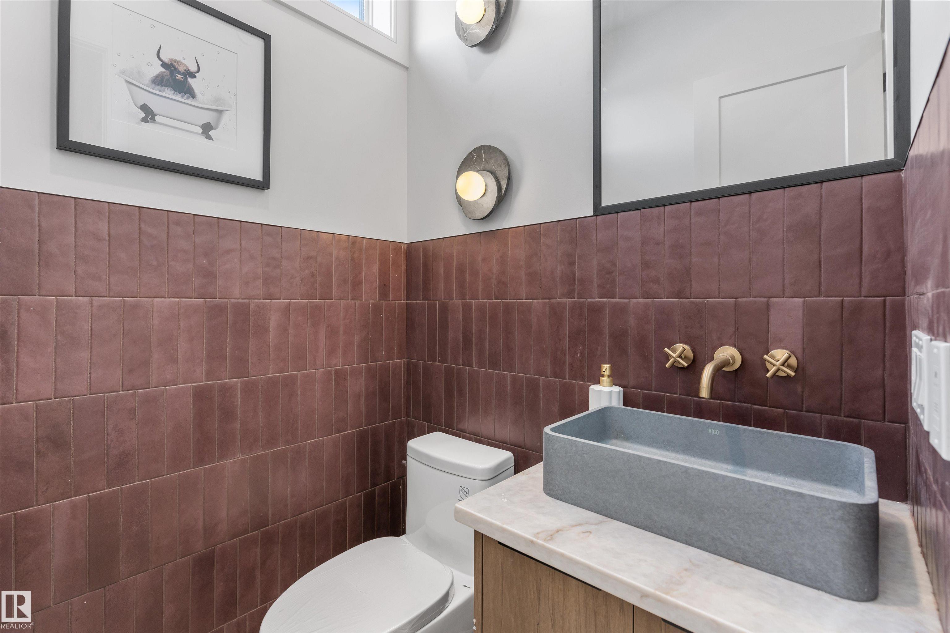 96 EDGEFIELD Way