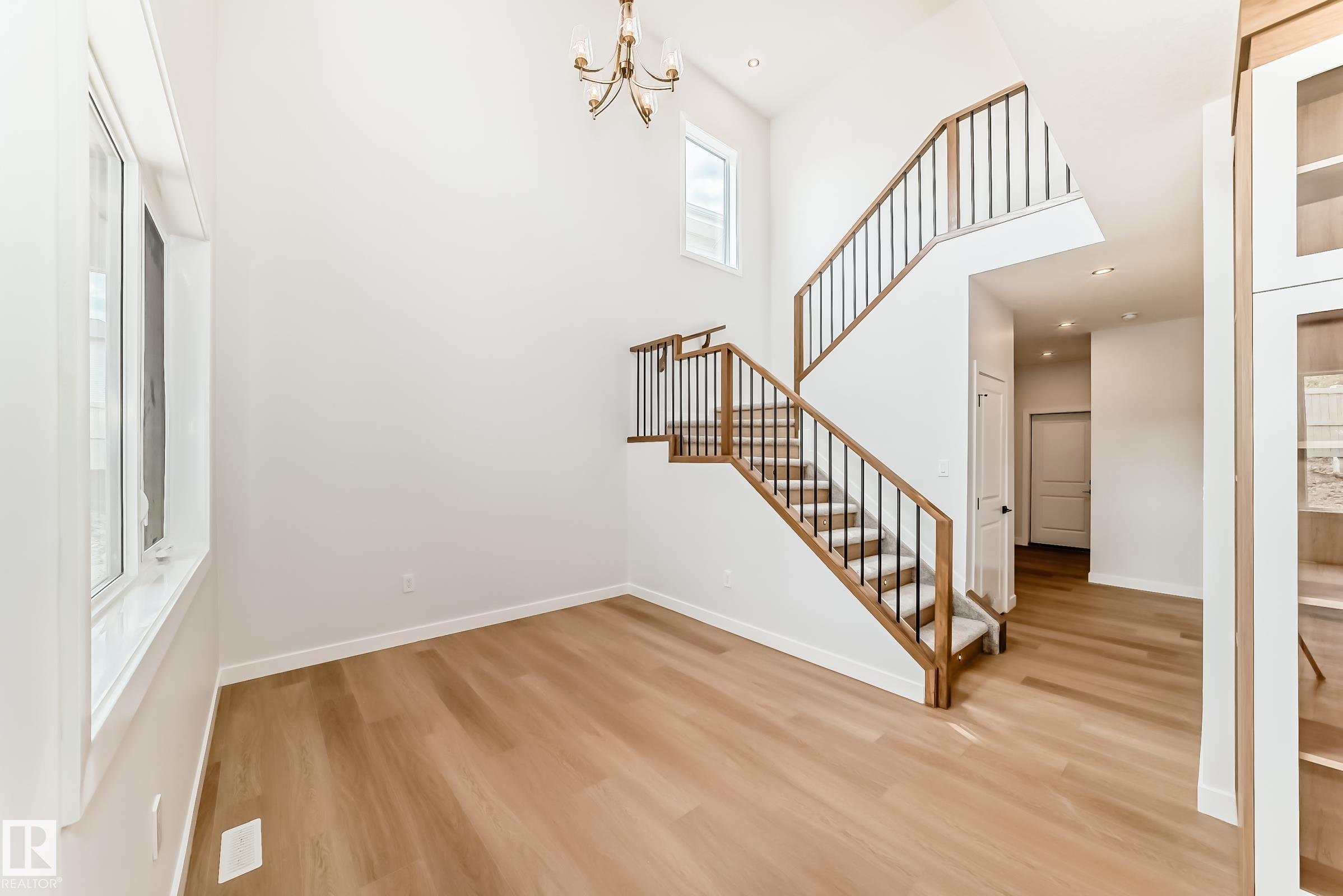 47 MEADOWGROVE Lane