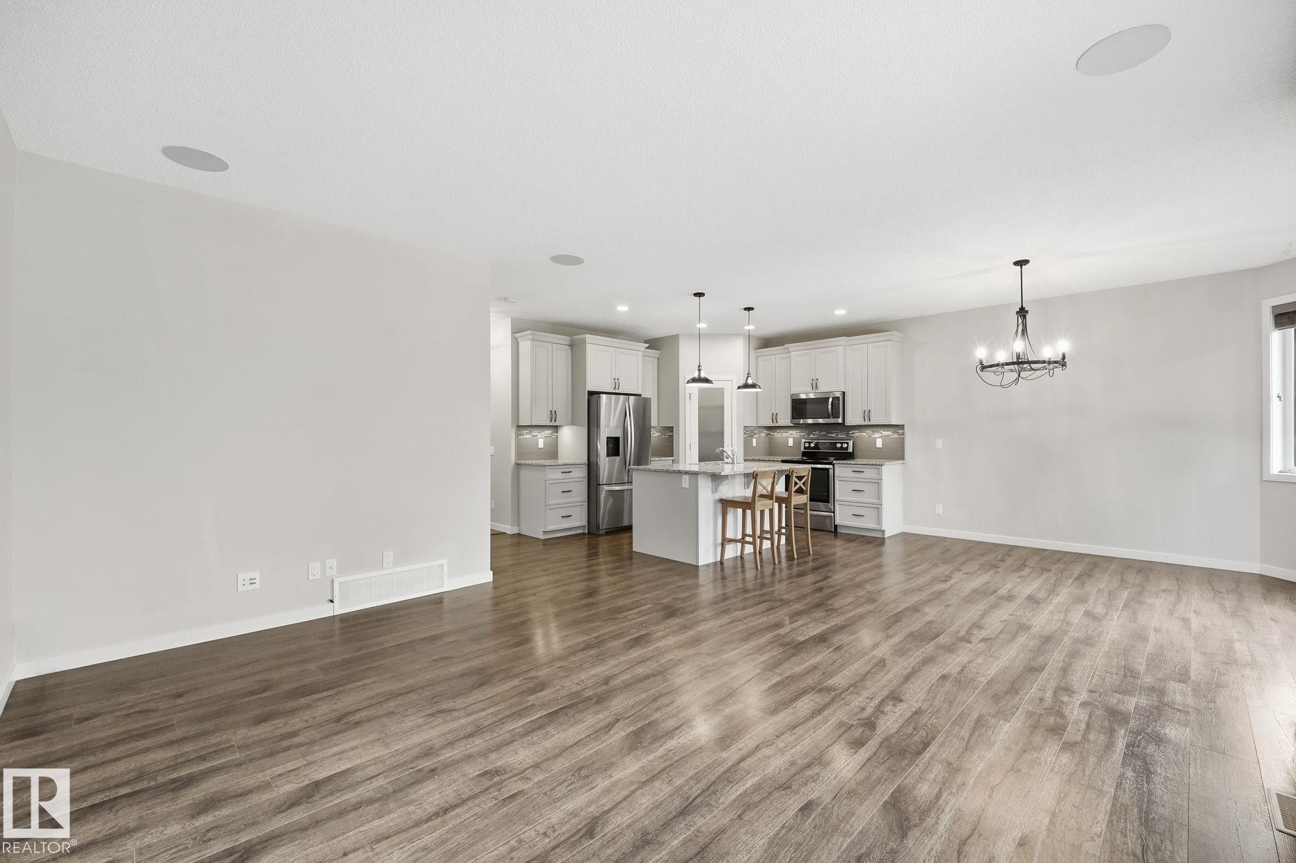 33 RIVIERE Terrace