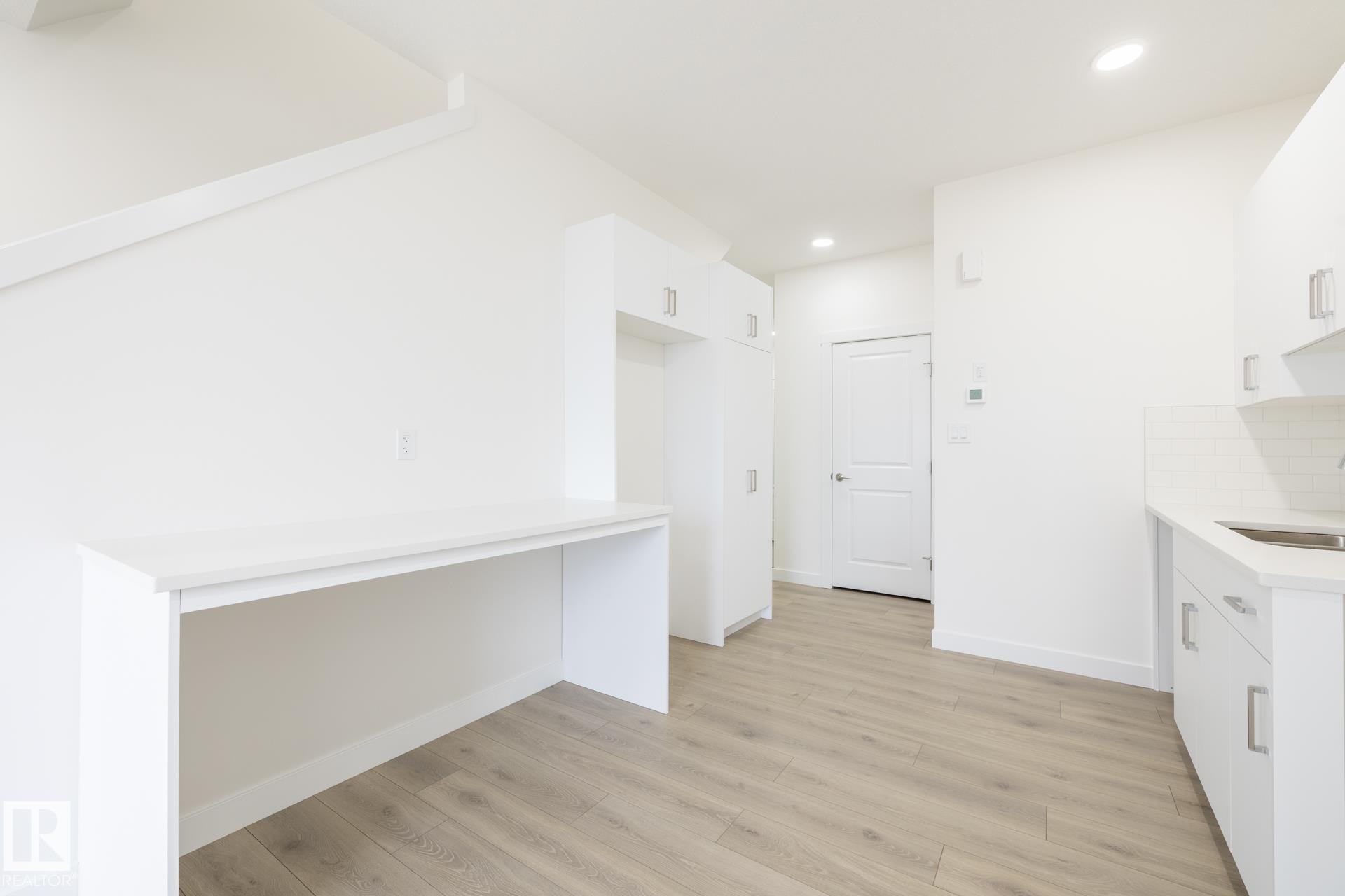 7110 KESWICK Common 26