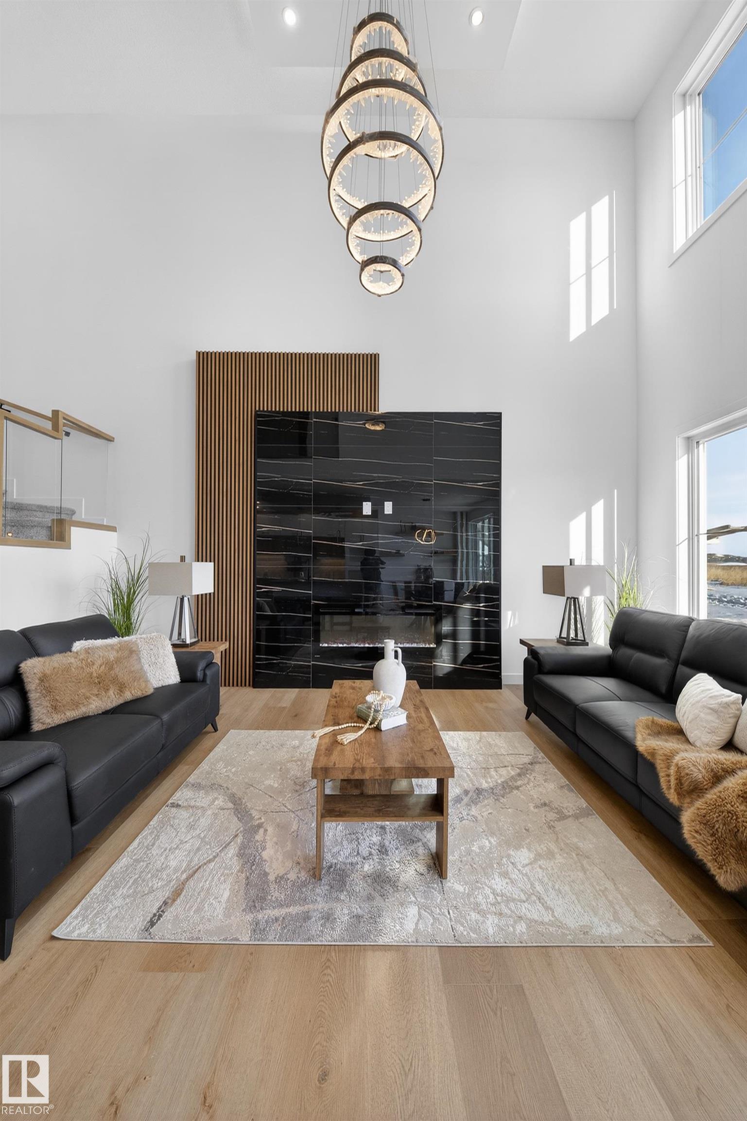 214 Crystal Creek Drive NW