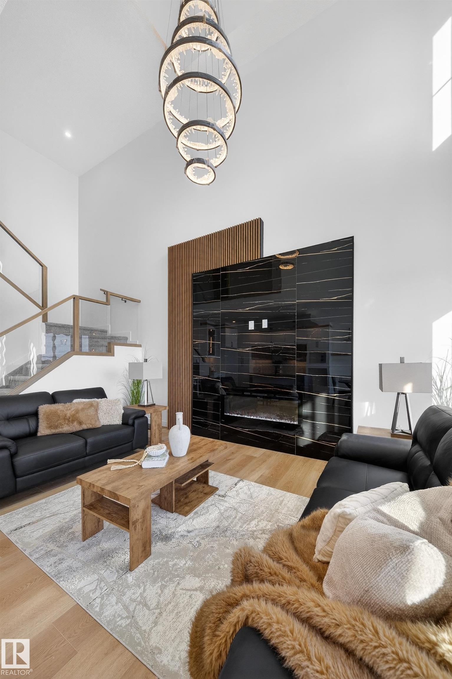 214 Crystal Creek Drive NW