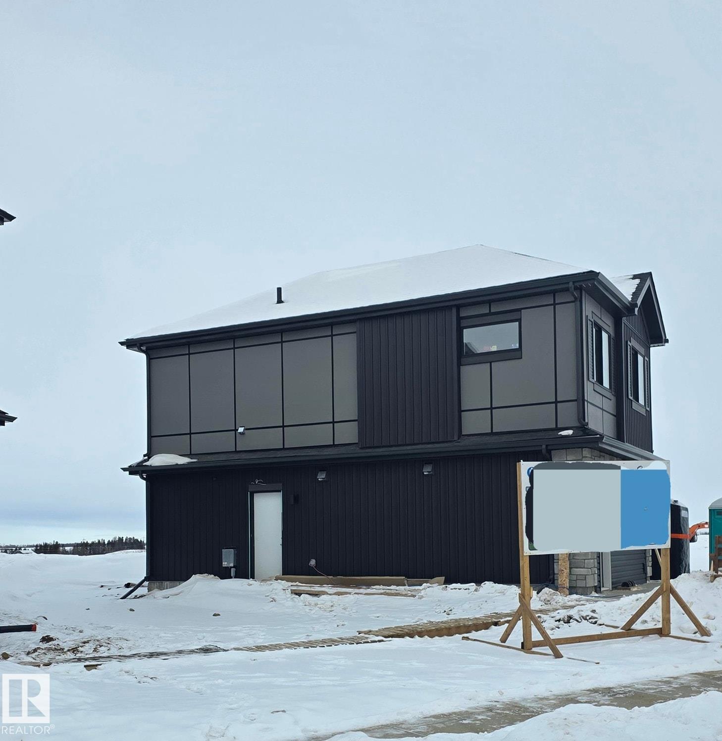 30 Chartres Close NW