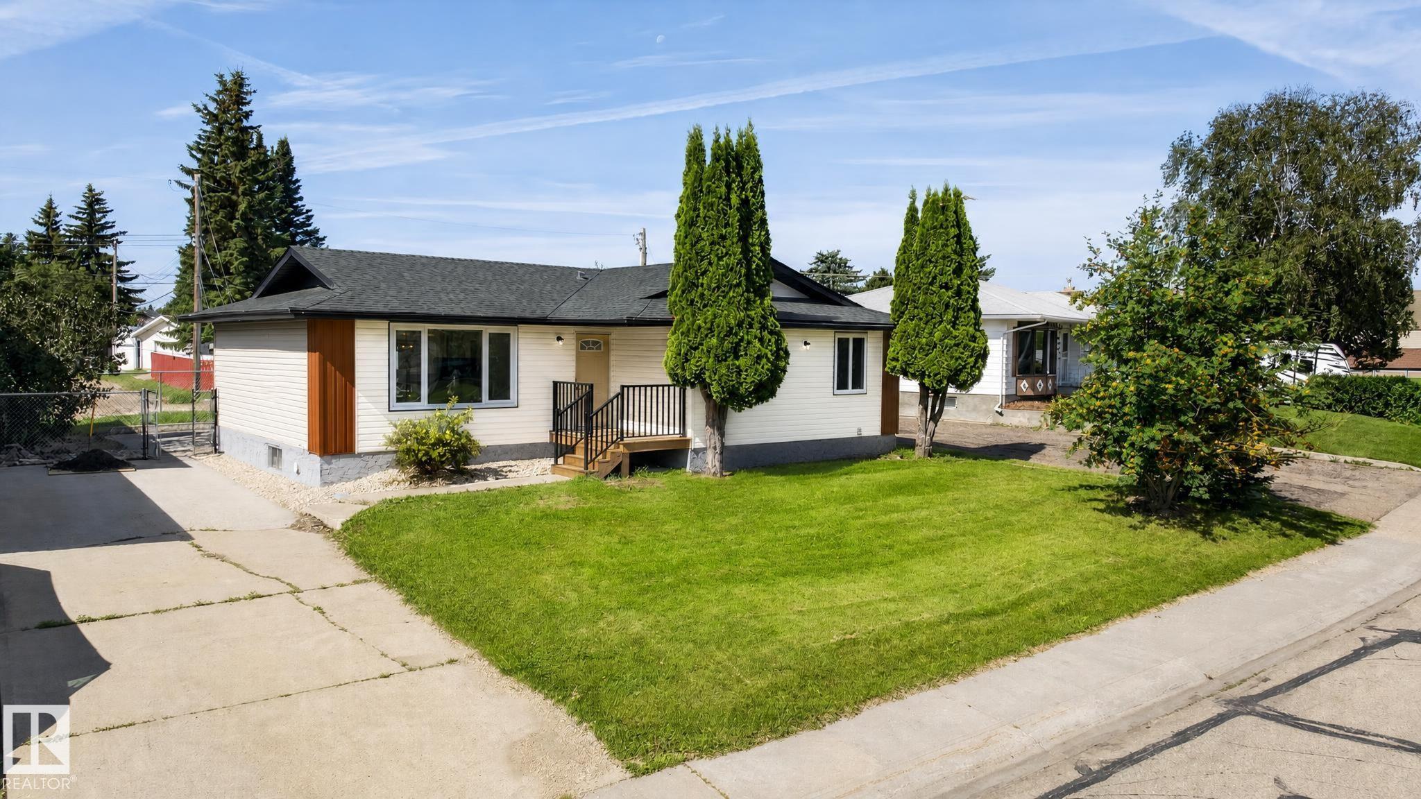 5 PEACE RIVER Drive