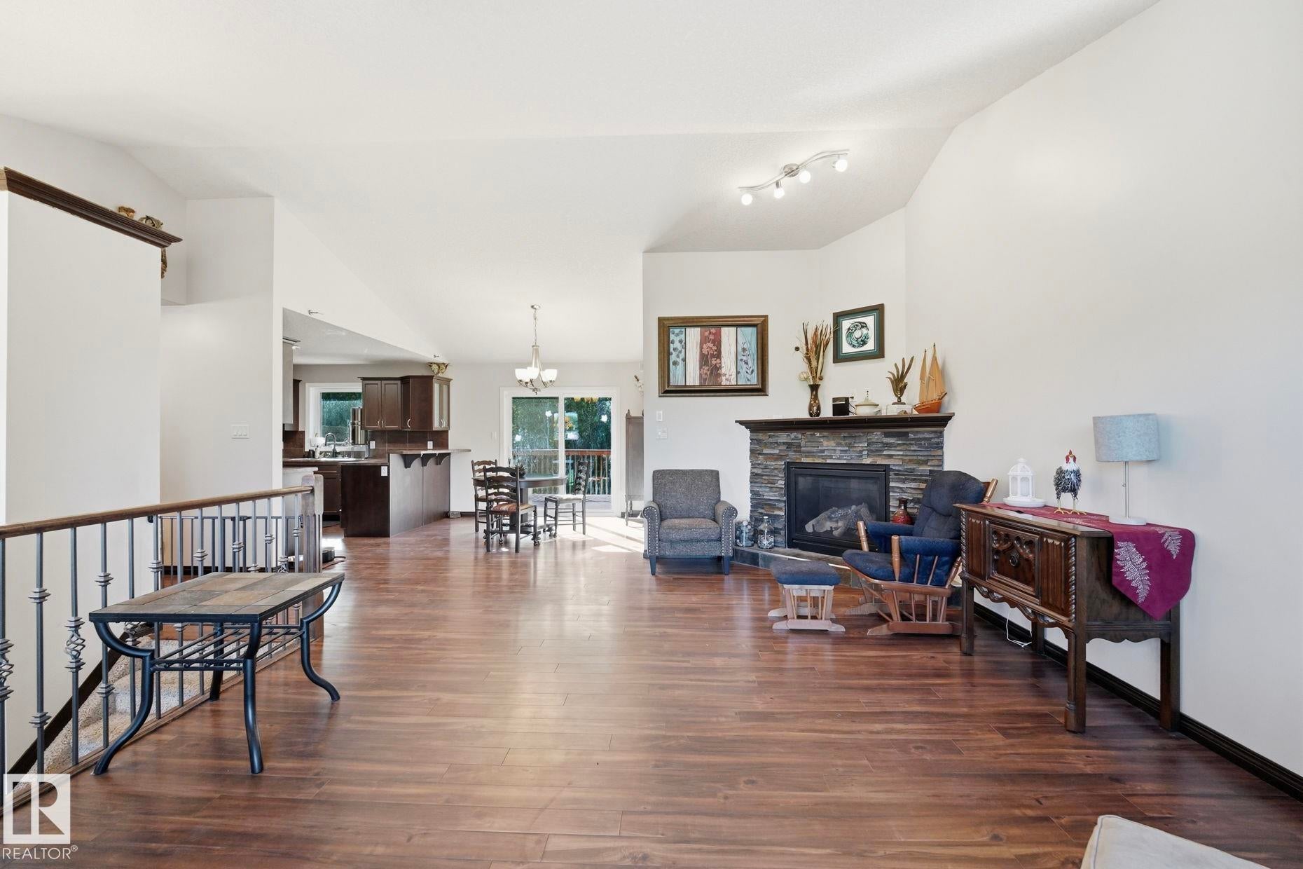 54514 RGE ROAD 12 20