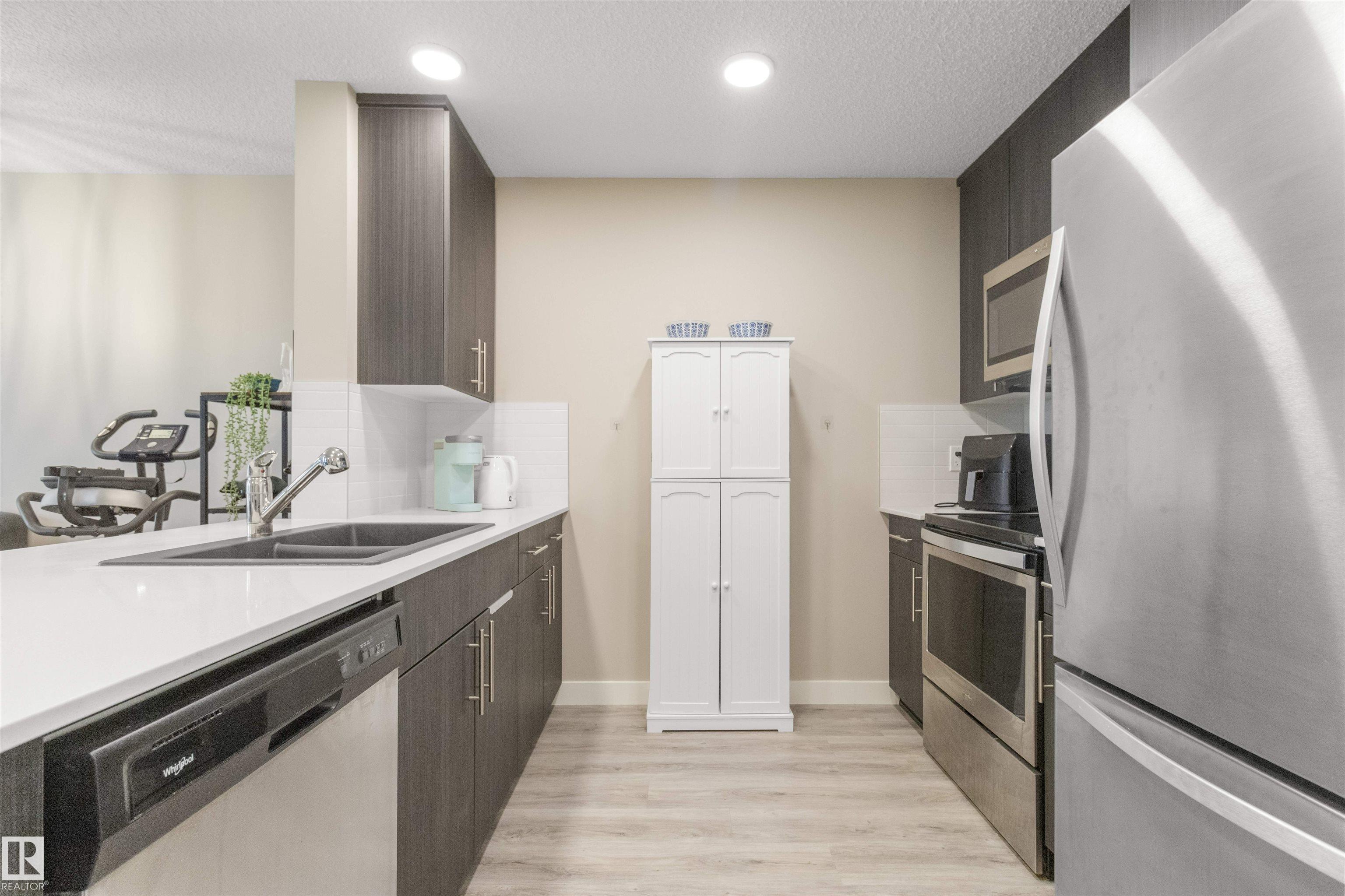 1506 TAMARACK Boulevard 101