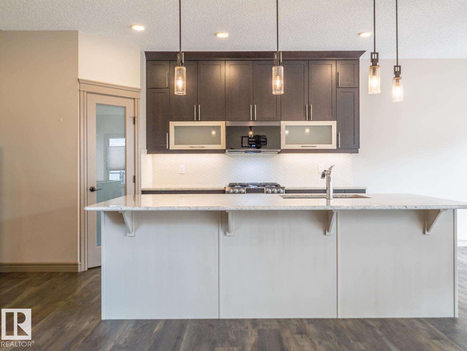 97 Astoria Point(e)