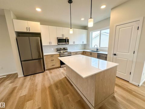 107 BRICKYARD Drive Stony Plain AB T7Z 0P2