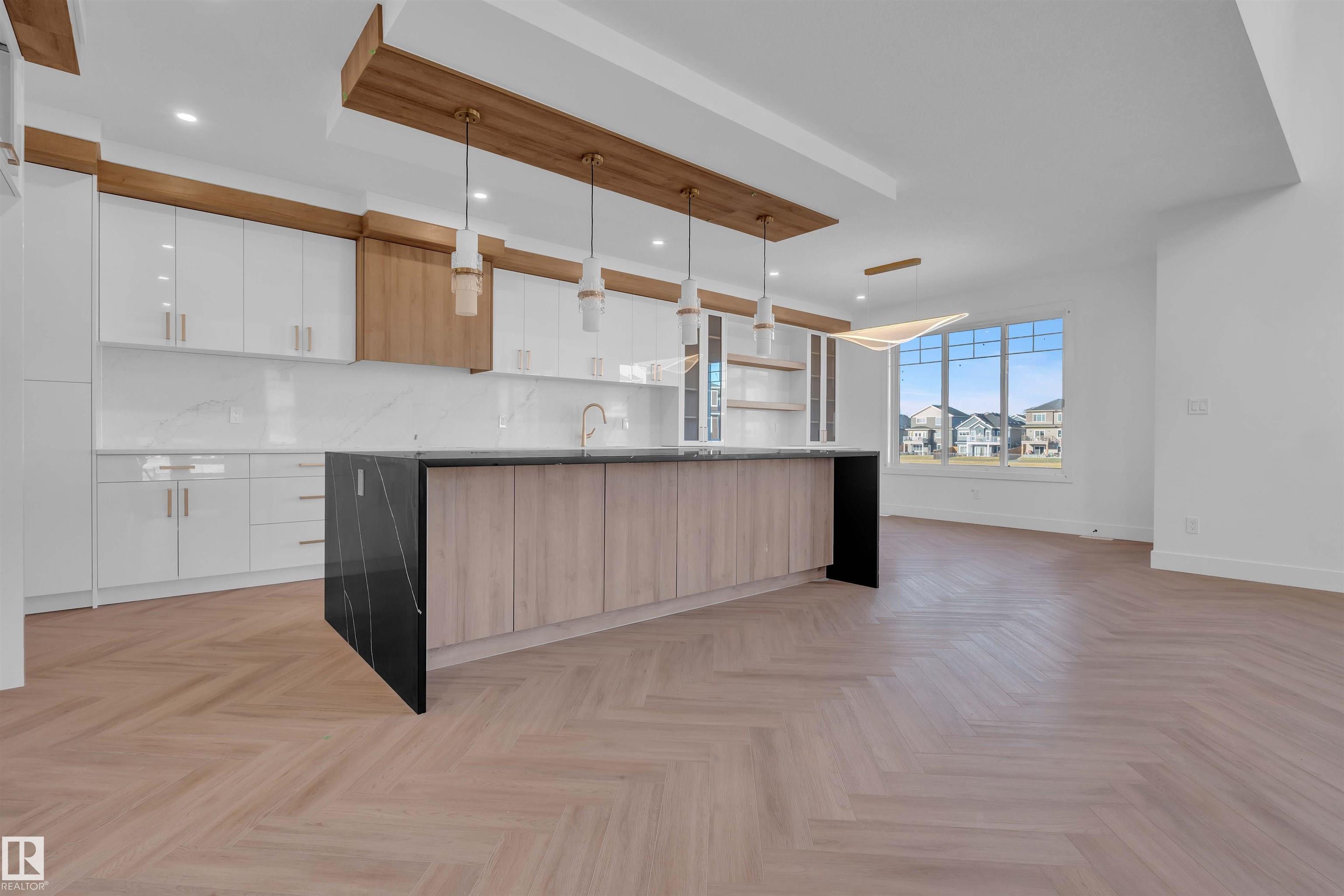 465 Crystal Creek Link