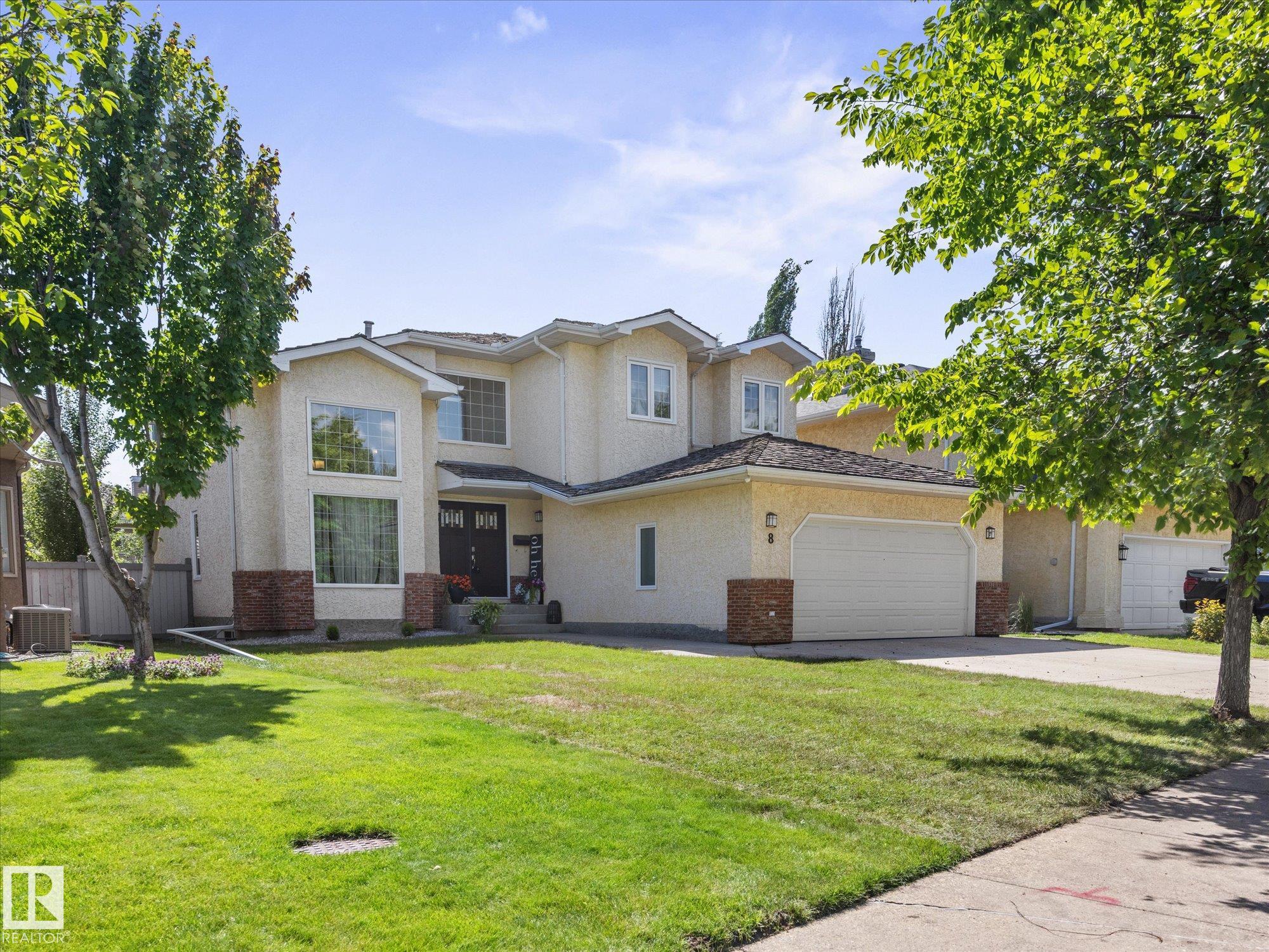 8 LEONARD Drive
