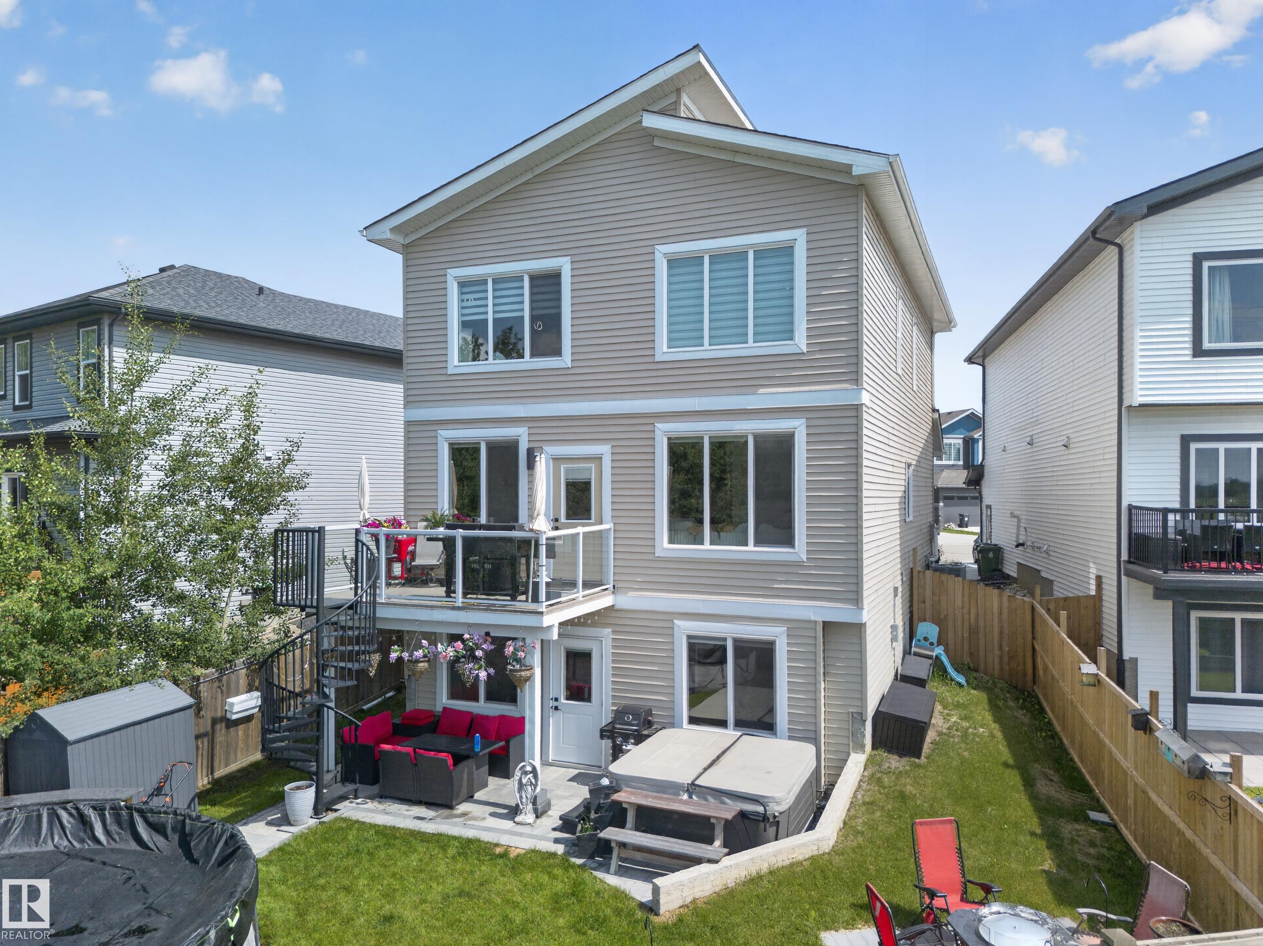 626 Astoria way