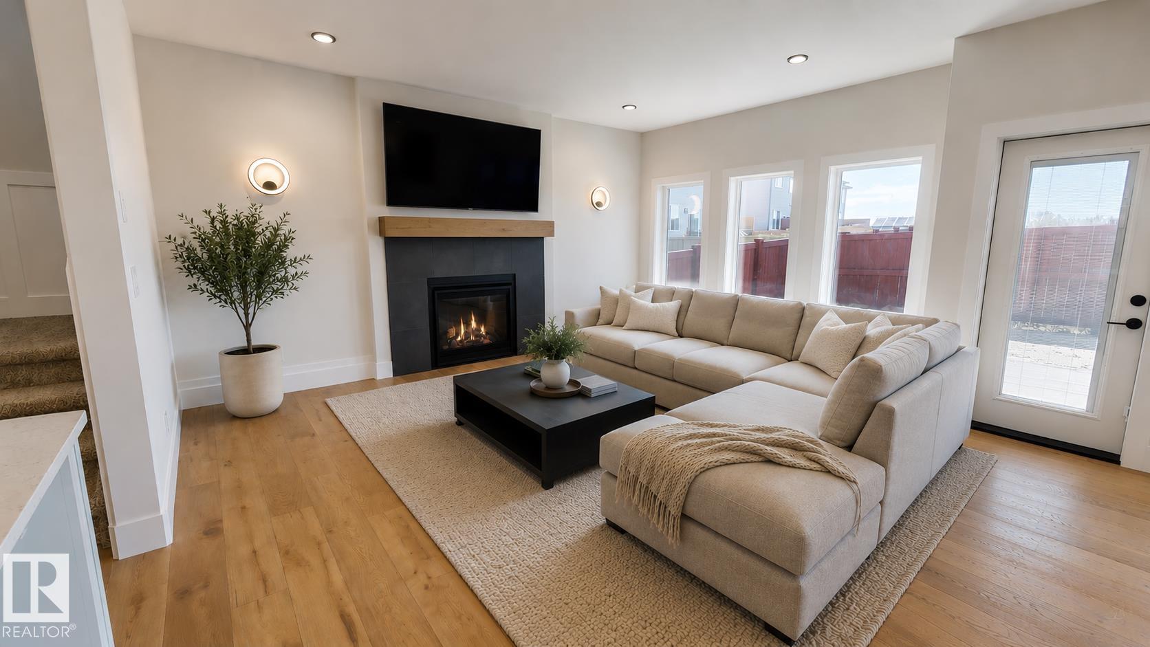 51 Grassview Crescent