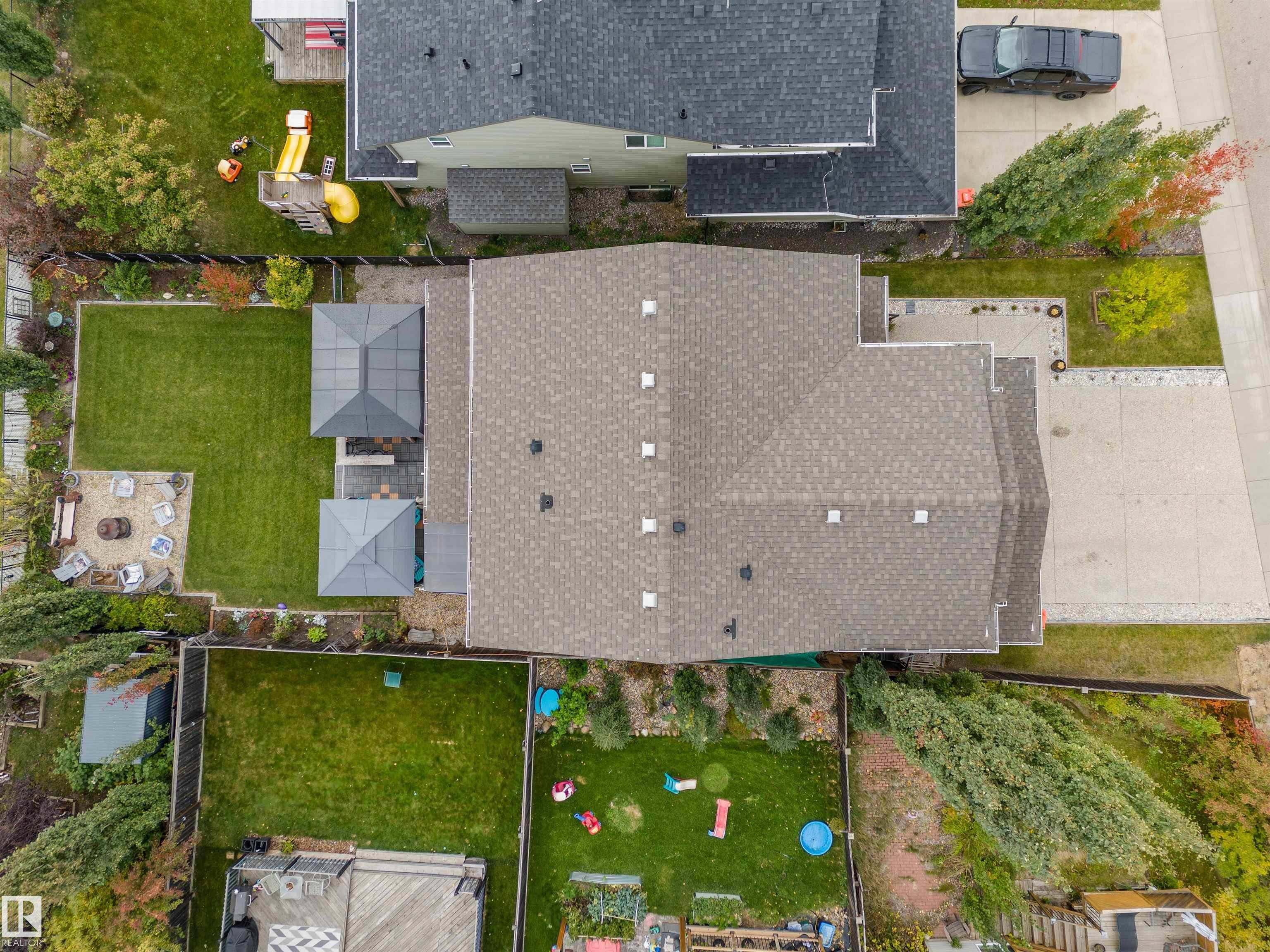 1240 WESTERRA Crescent