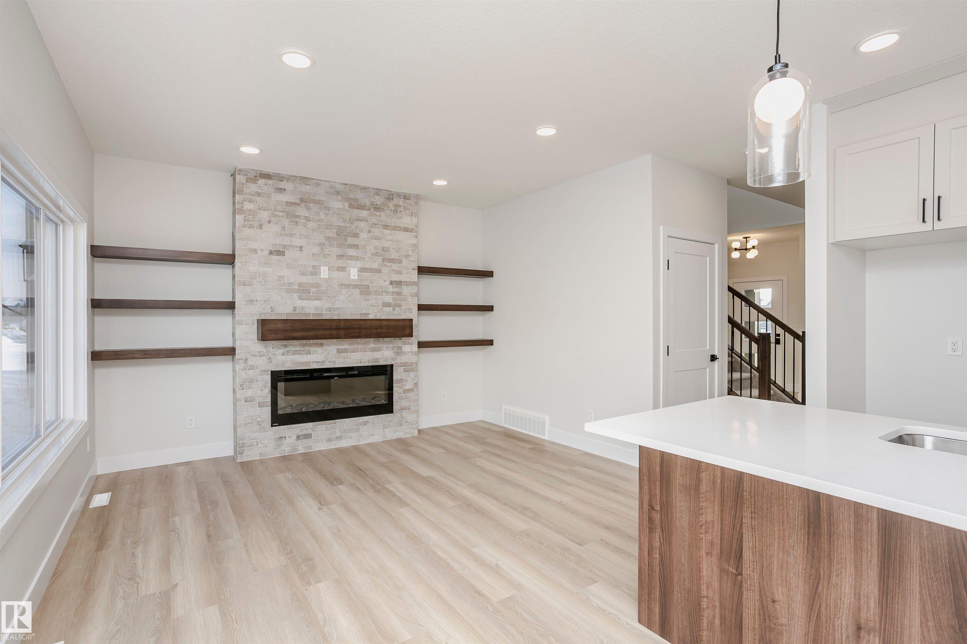 6302 DANSEREAU Crescent