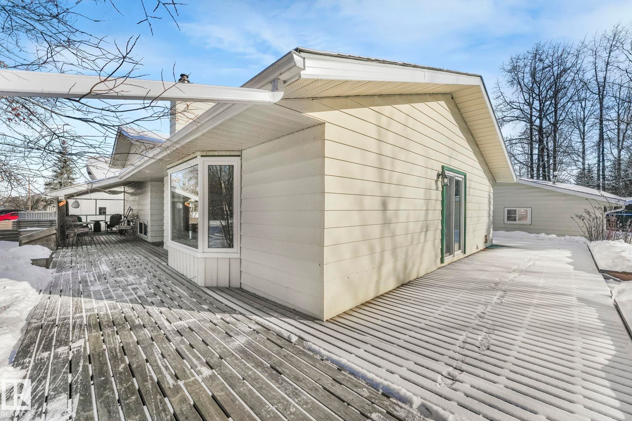 4835 60 Street