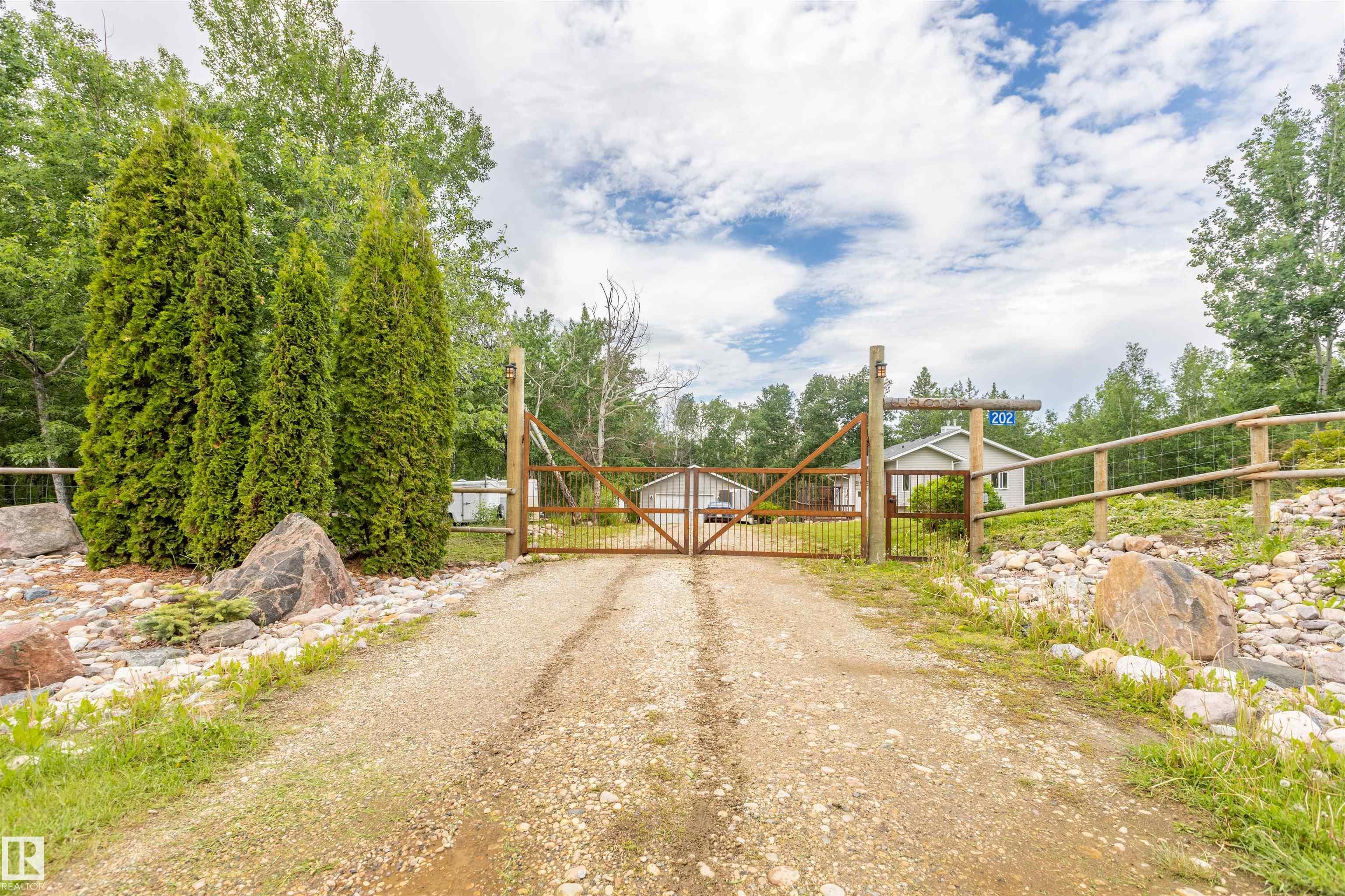55109 HWY 777 202