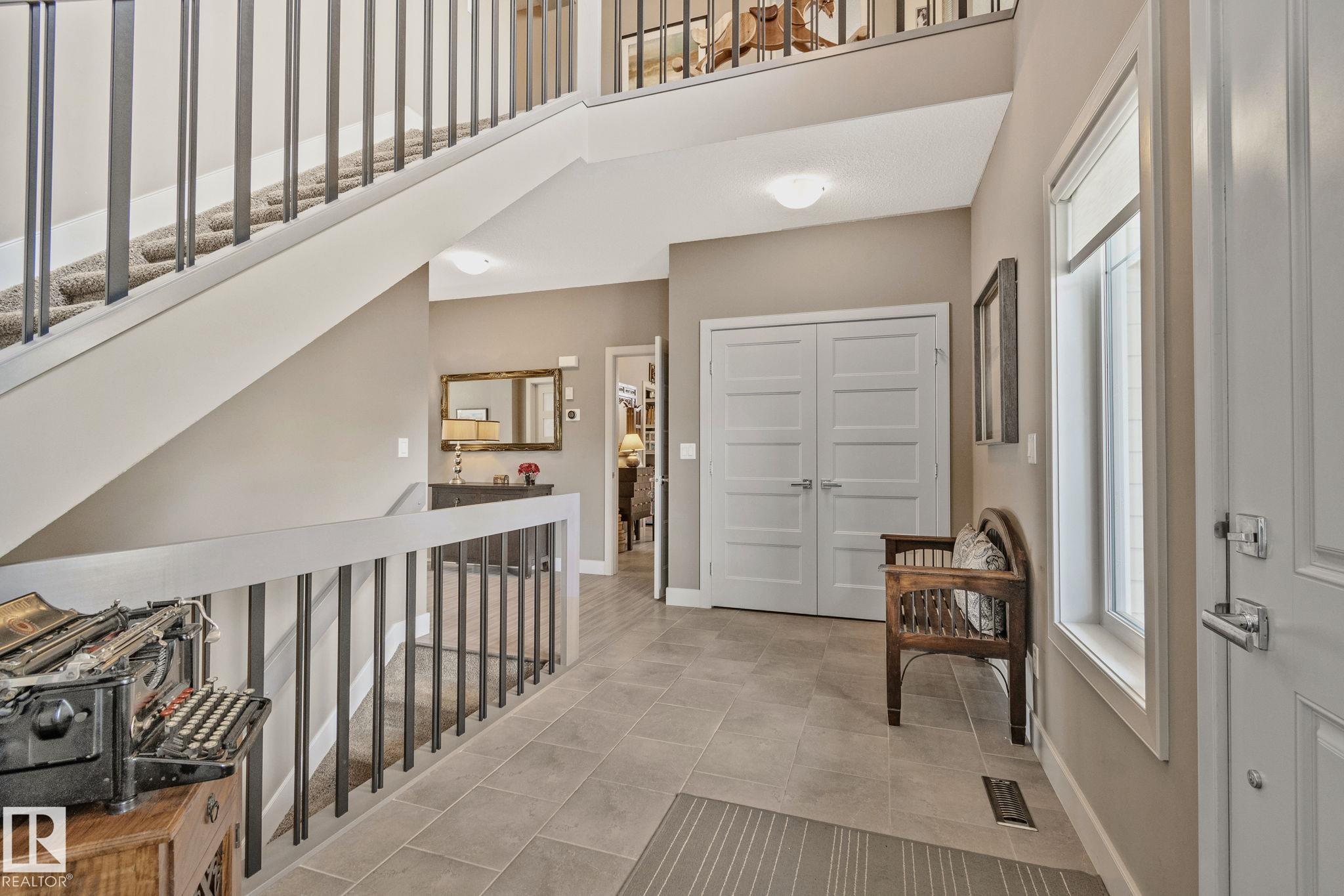 32 NAULT Crescent