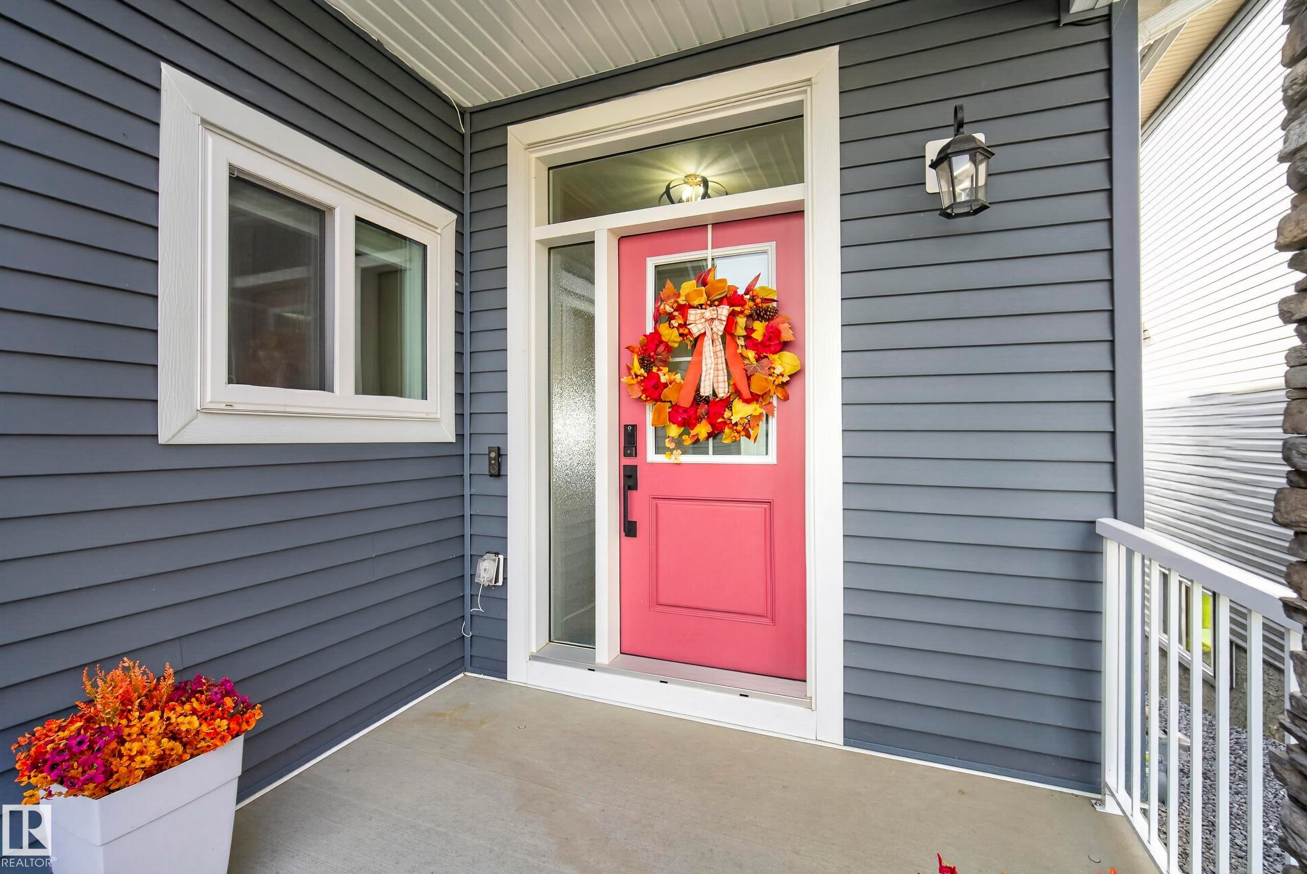 55 EDGEFIELD Way