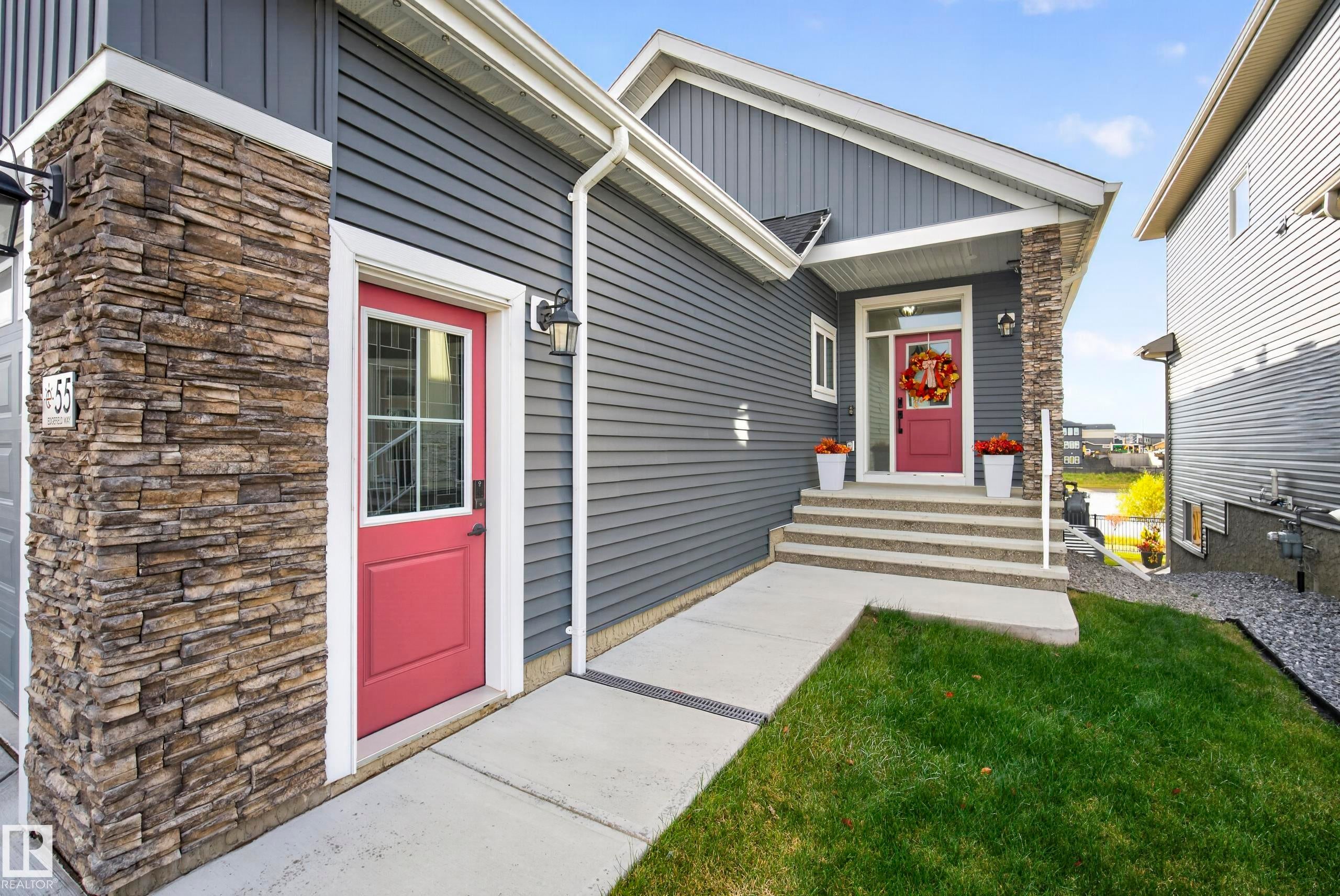 55 EDGEFIELD Way