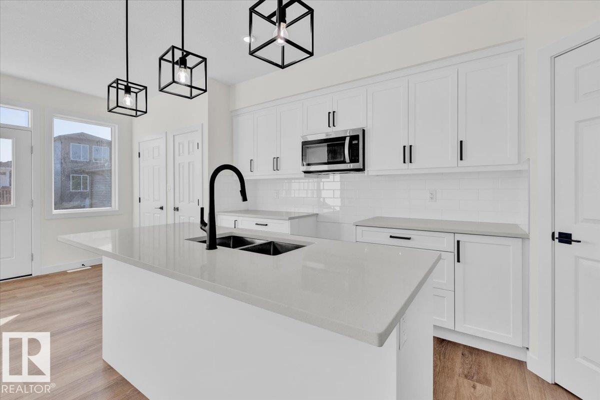 227 DEER VALLEY Drive