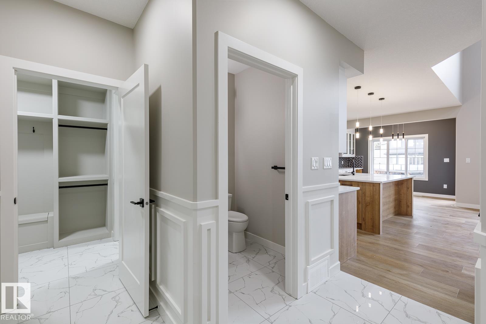 48 Chartres Close