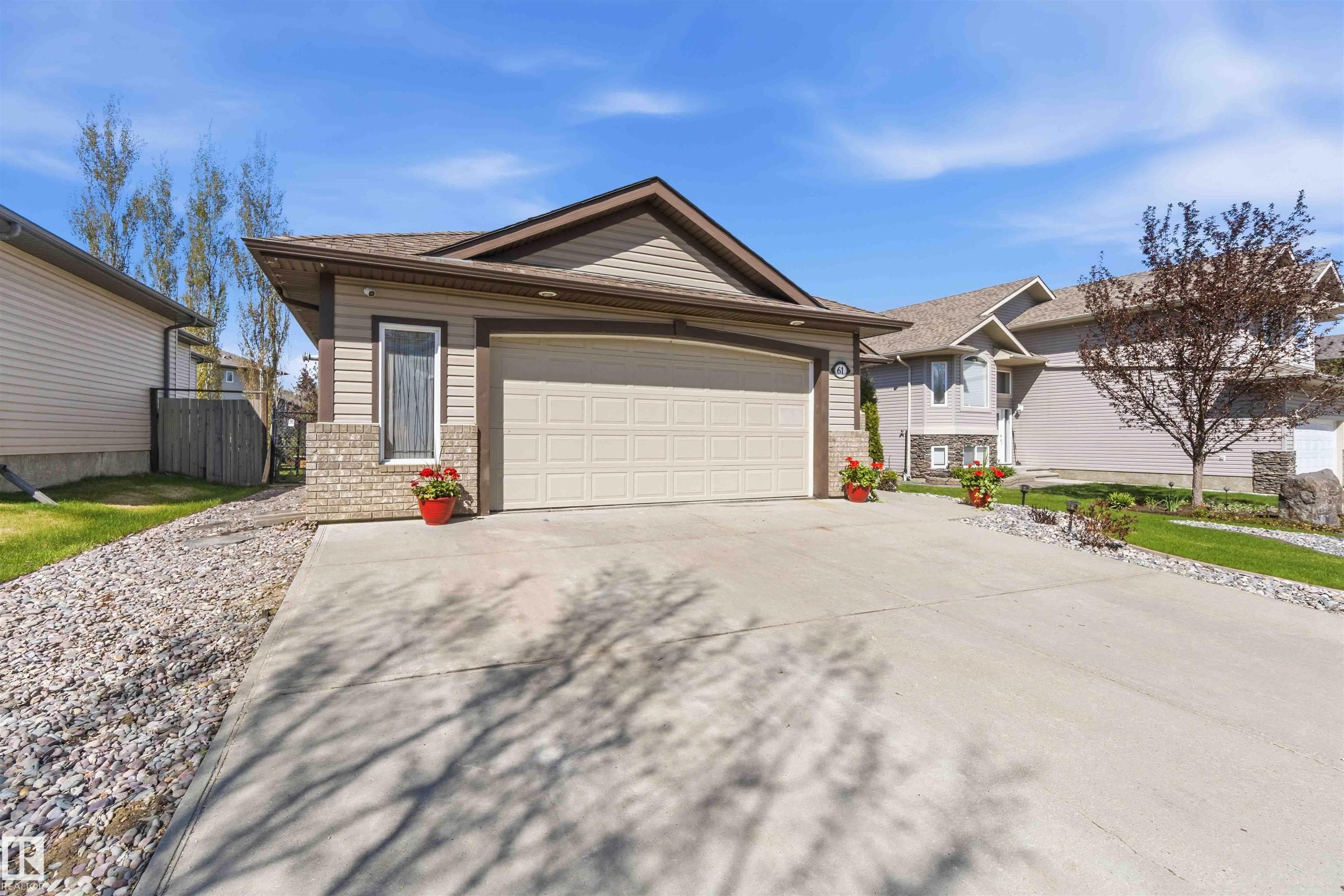 61 Linkside Blvd