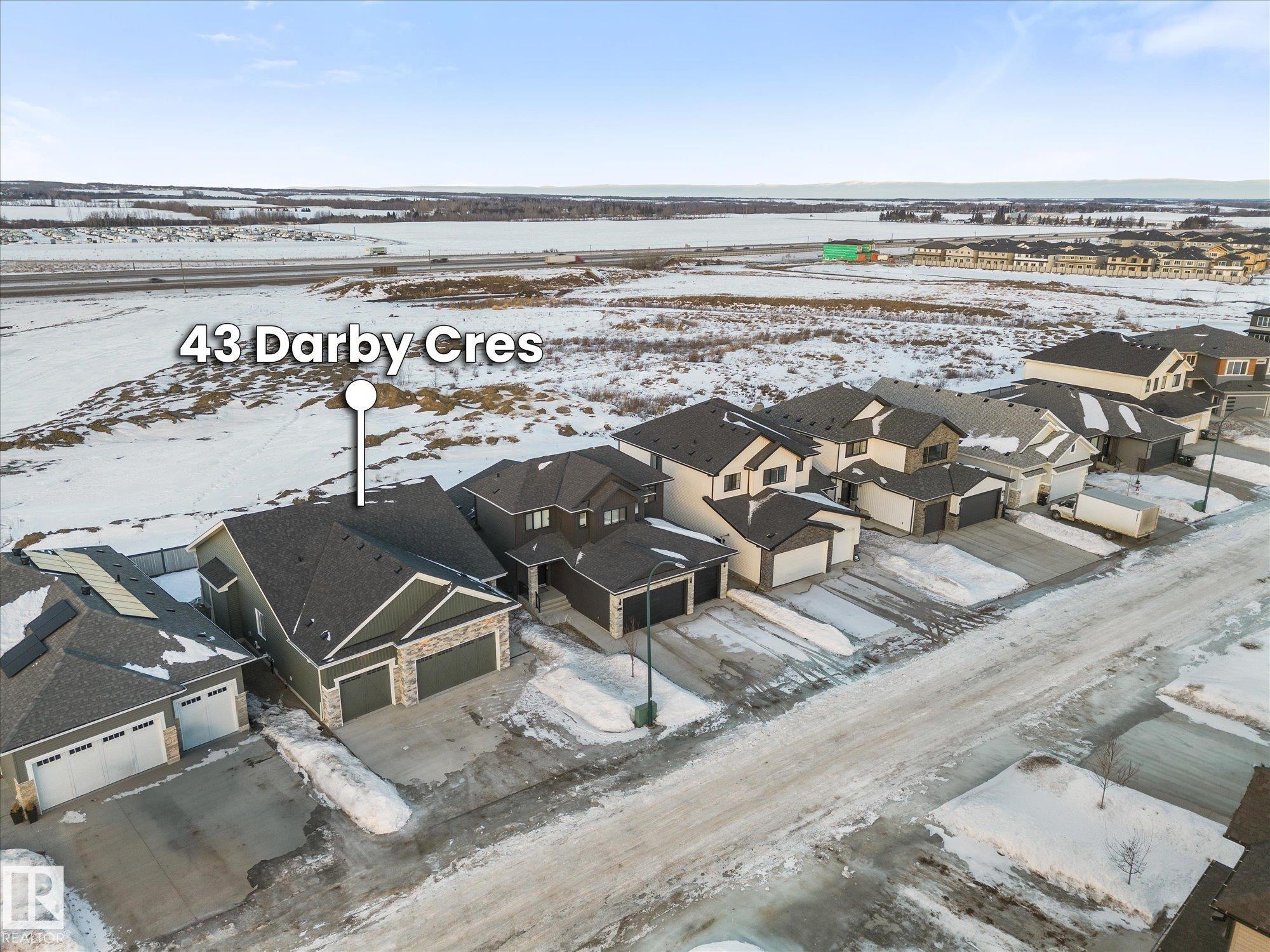 43 DARBY Crescent