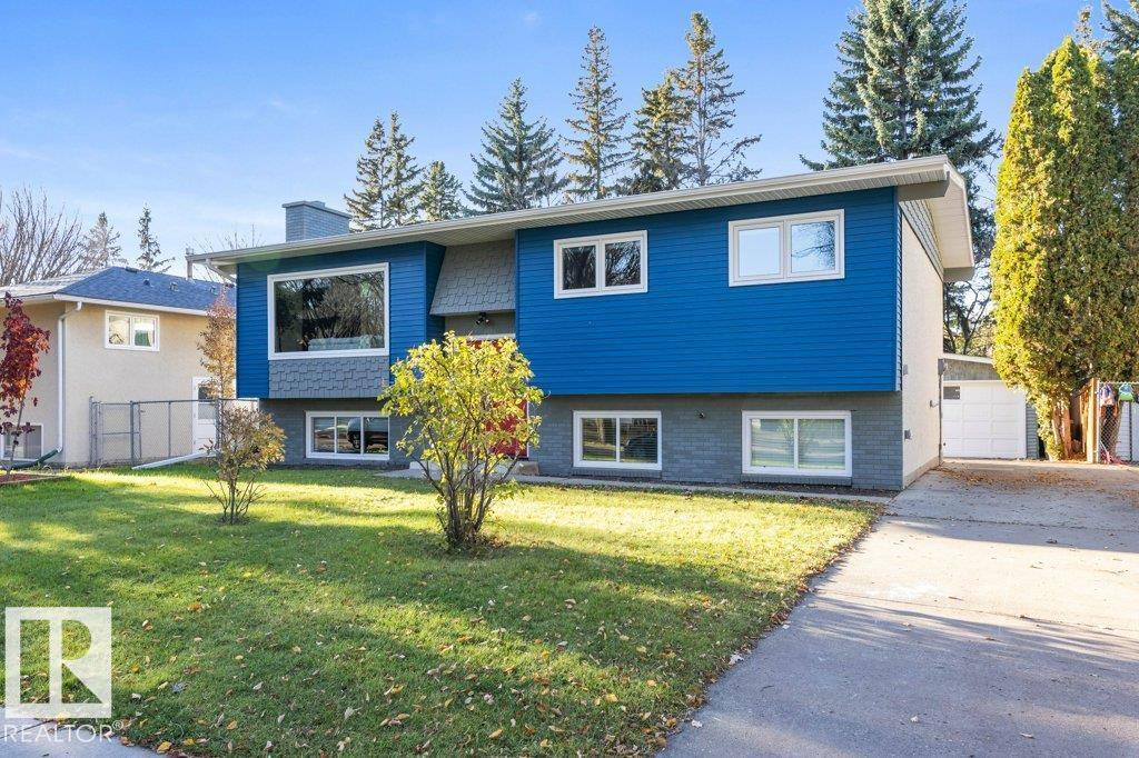 4 FLEETWOOD Crescent