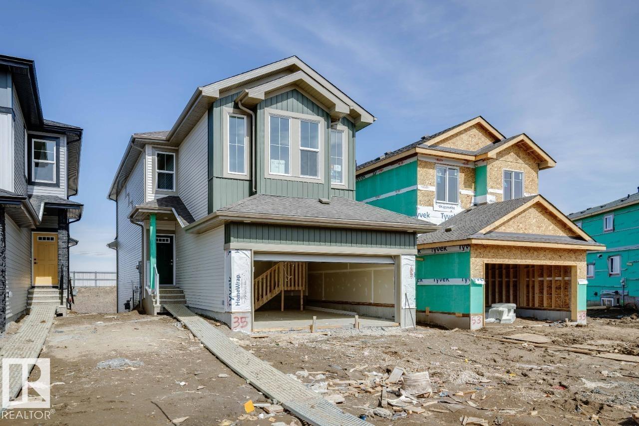 35 AXELWOOD Crescent