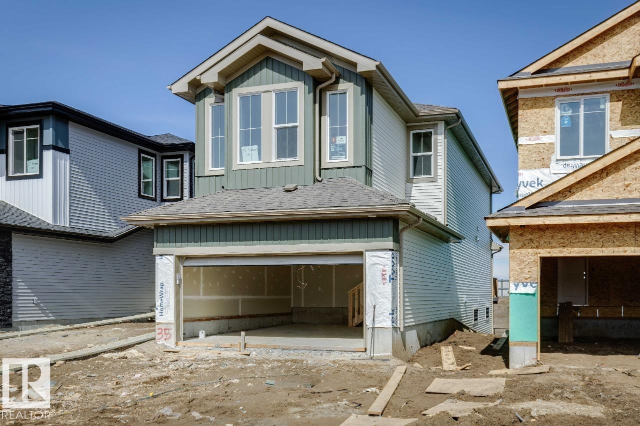 35 AXELWOOD Crescent