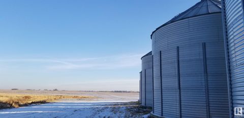 4-22-54- 21-SW Fort Saskatchewan AB T8L 2T1