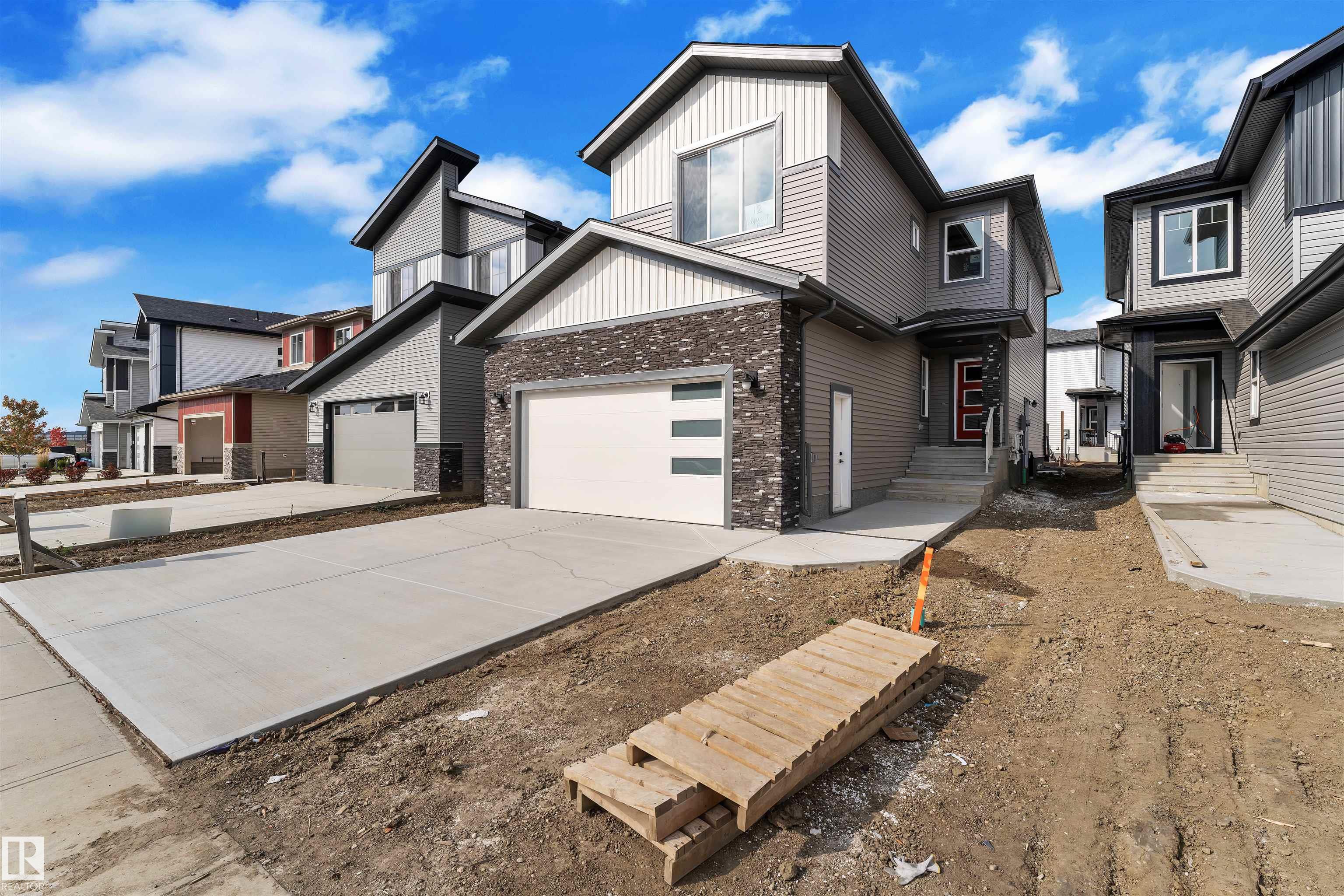 12 DALQUIST Bay