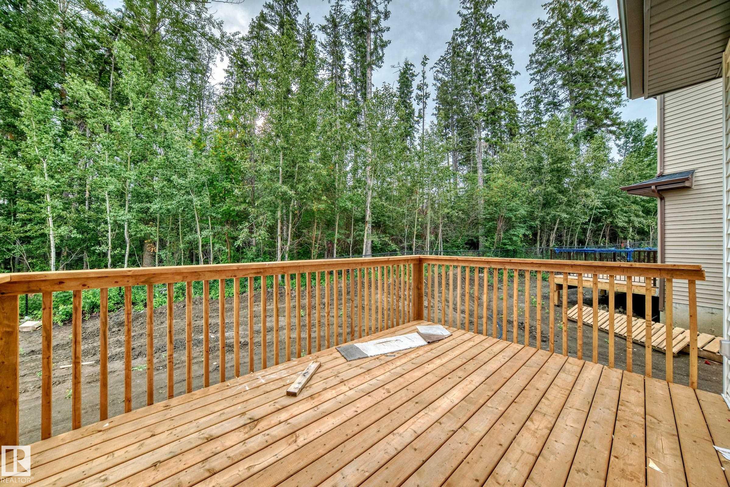 55 MEADOWGROVE Lane