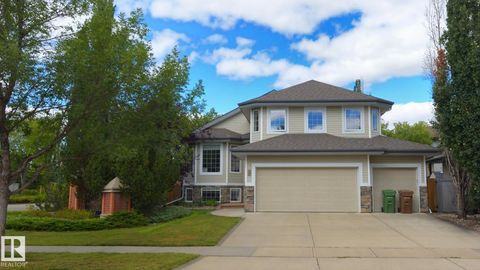 60 LAURALCREST Place St. Albert AB T8N 7H4